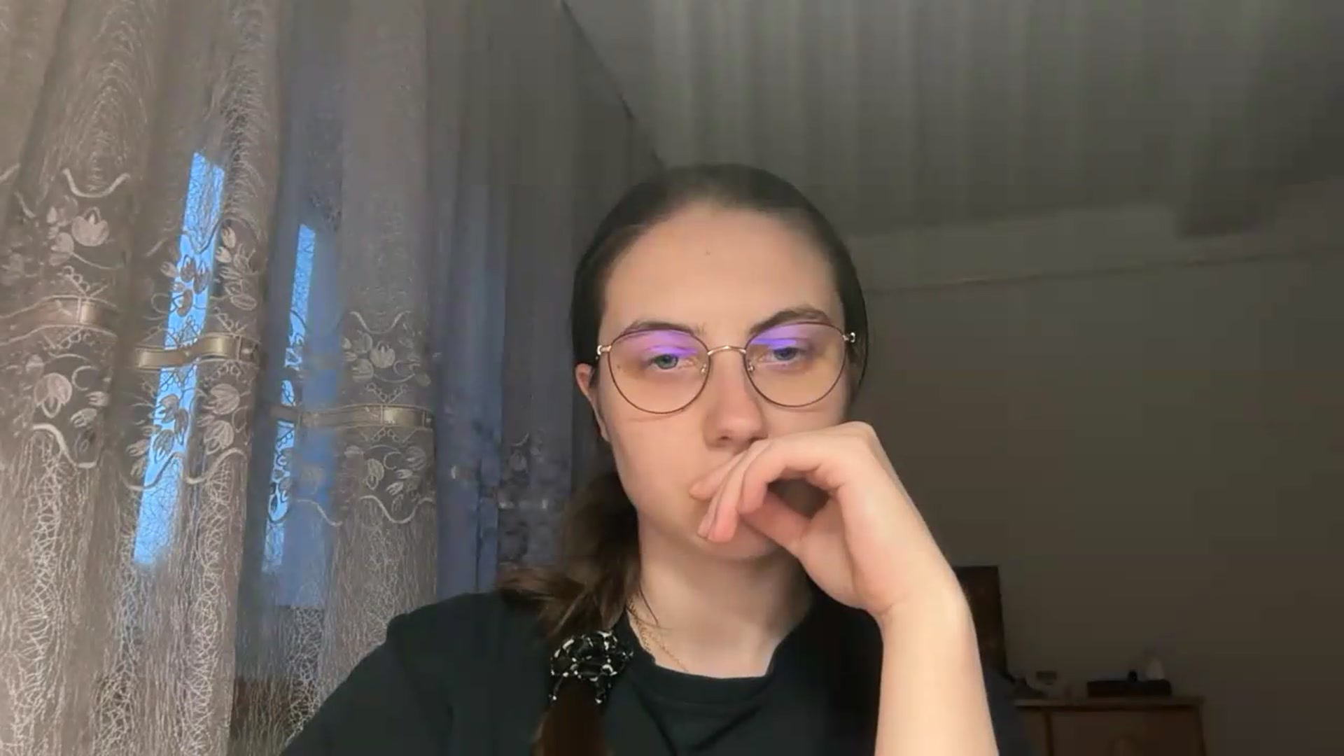 Gallery image thumbnail from ElaraCrimson's myfreecams stream on, 05/15/2026, 18:26 image 4 of 20