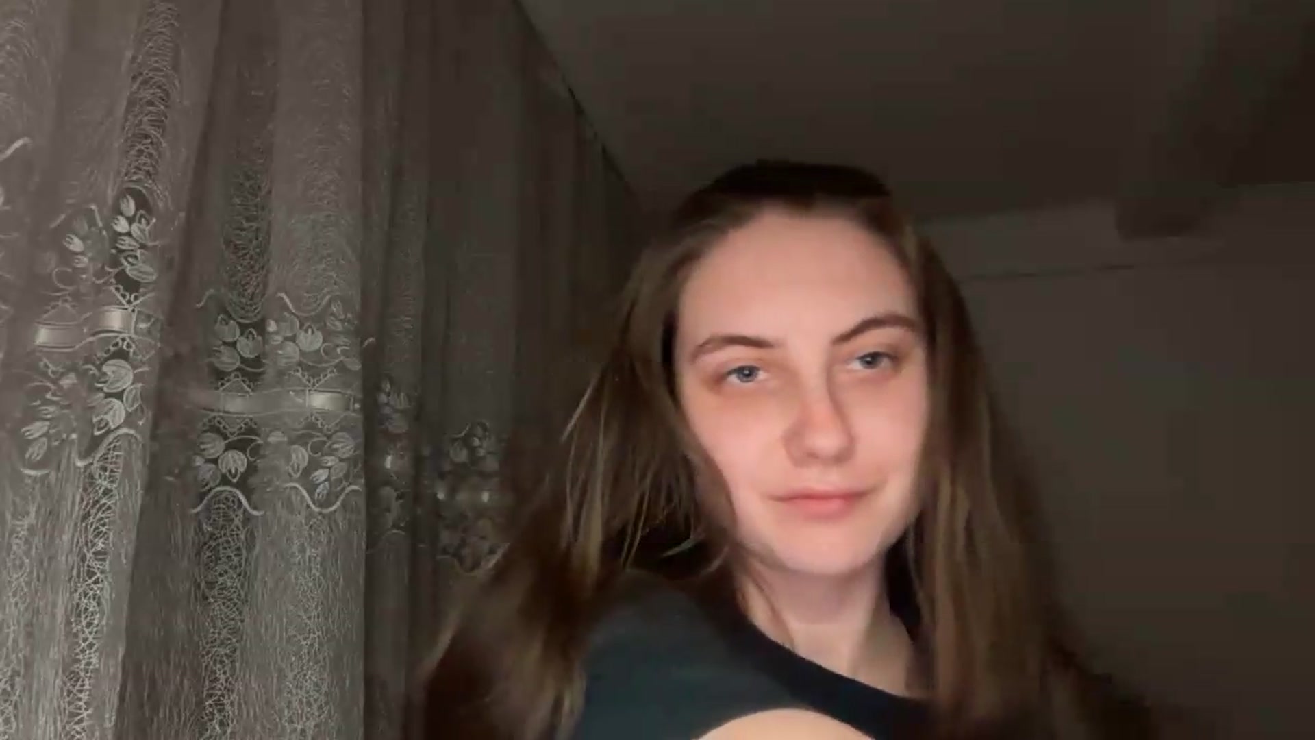 Gallery image thumbnail from ElaraCrimson's myfreecams stream on, 05/15/2026, 19:57 image 17 of 20