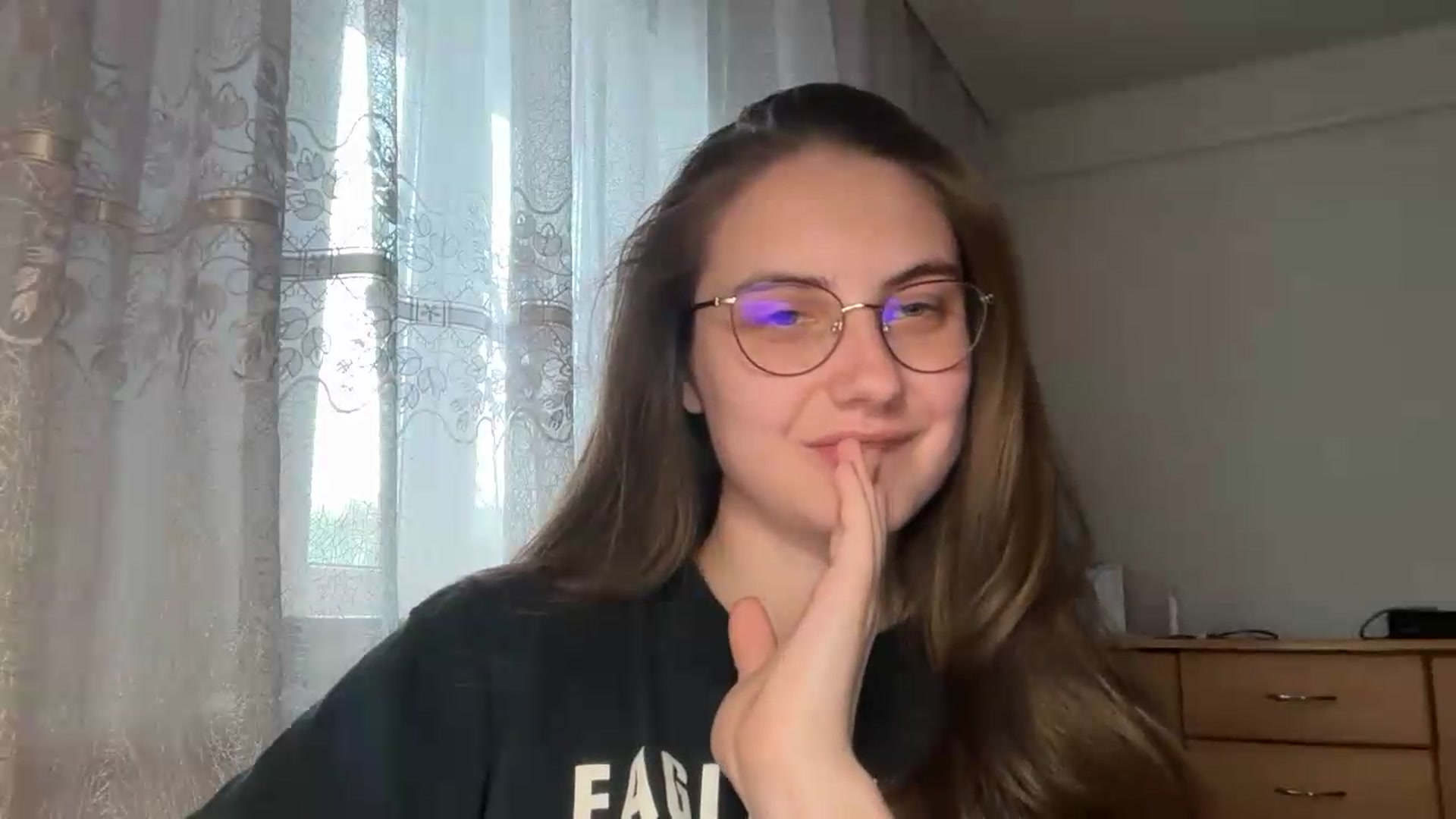 Gallery image thumbnail from ElaraCrimson's myfreecams stream on, 05/17/2026, 16:55 image 9 of 20