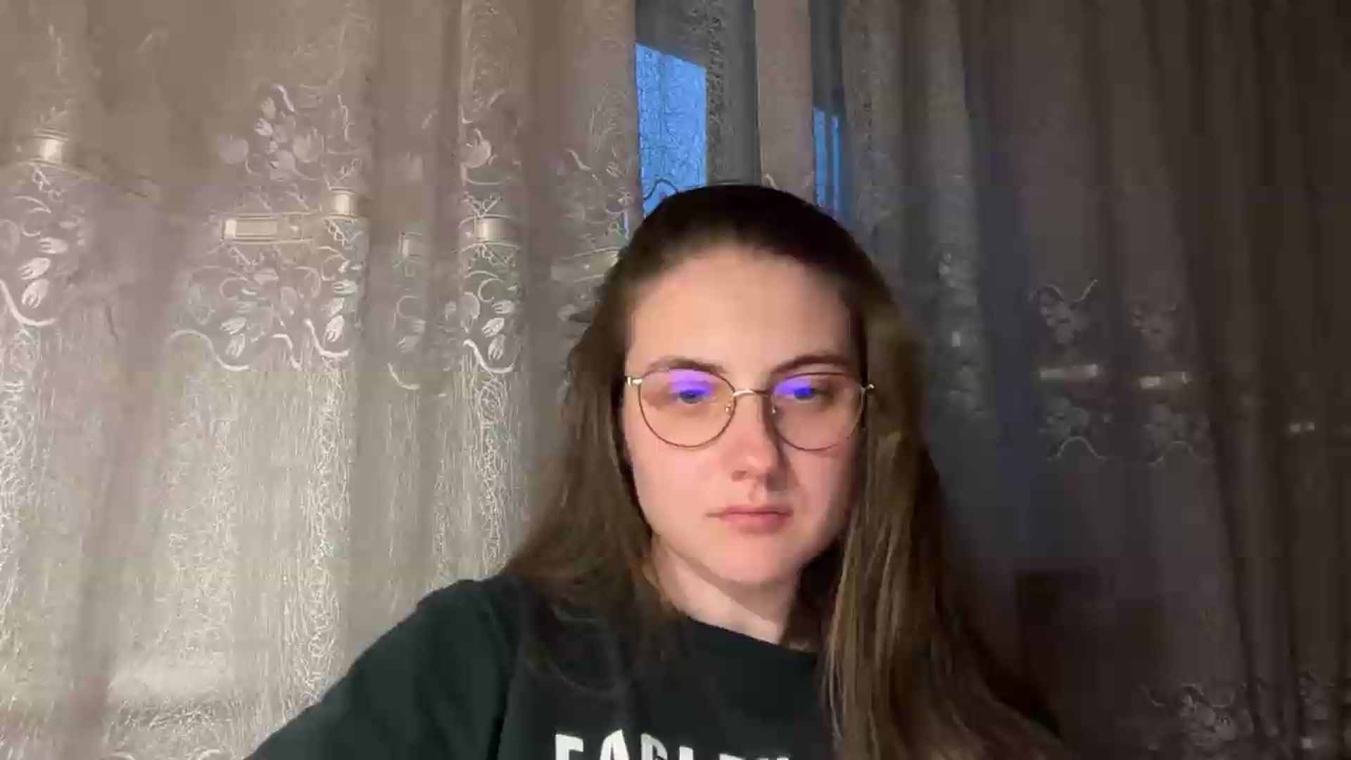 Gallery image thumbnail from ElaraCrimson's myfreecams stream on, 05/17/2026, 18:13 image 19 of 20