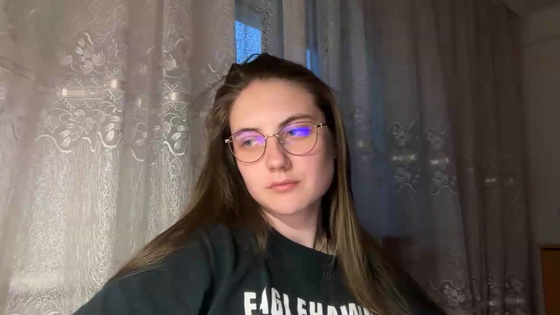 Gallery image thumbnail from ElaraCrimson's myfreecams stream on, 05/17/2026, 18:13 image 17 of 20