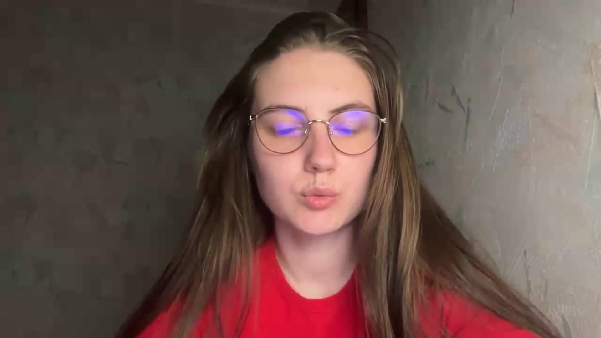 Gallery image thumbnail from ElaraCrimson's myfreecams stream on, 05/21/2026, 18:50 image 10 of 20