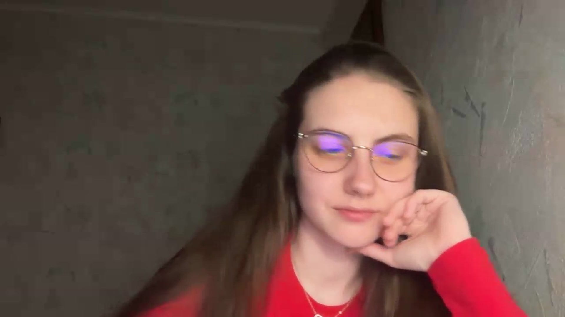 Gallery image thumbnail from ElaraCrimson's myfreecams stream on, 05/27/2026, 18:33 image 6 of 20