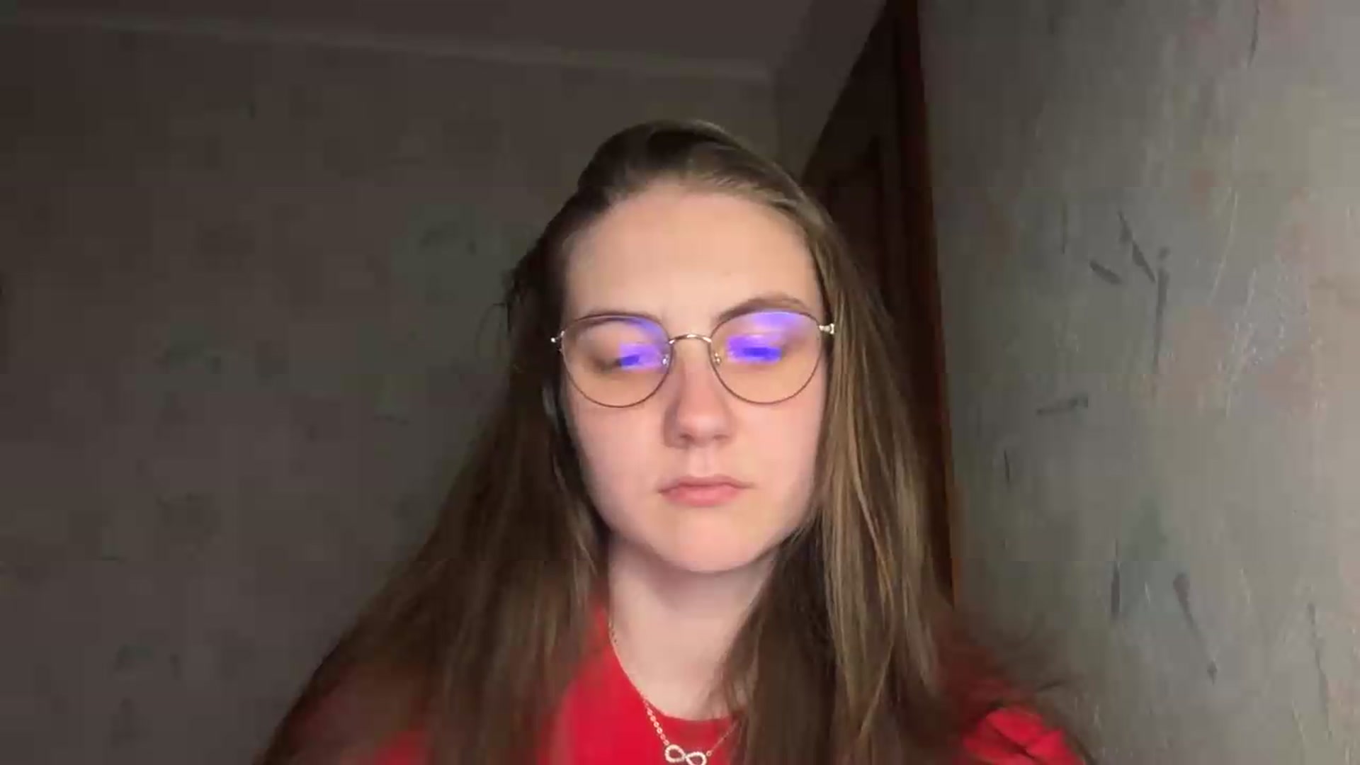 Gallery image thumbnail from ElaraCrimson's myfreecams stream on, 05/27/2026, 18:33 image 8 of 20