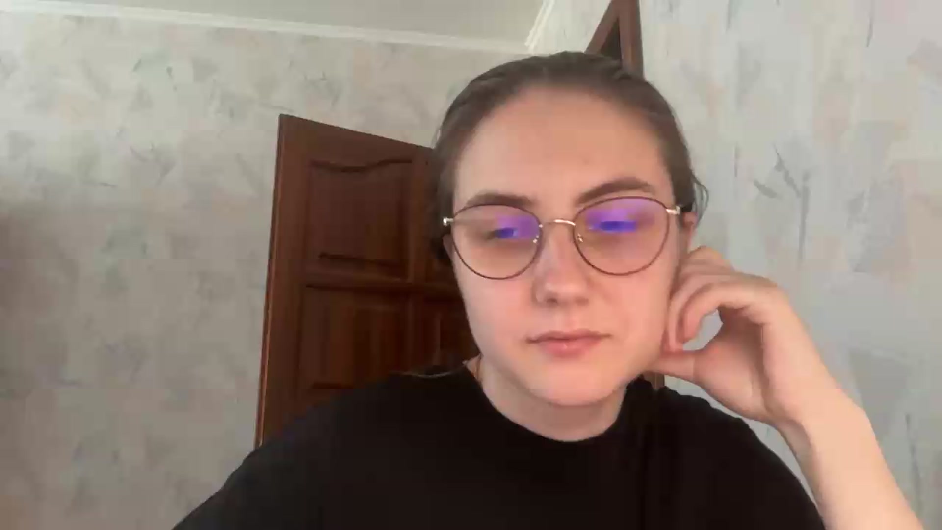 Gallery image thumbnail from ElaraCrimson's myfreecams stream on, 05/28/2026, 11:21 image 8 of 20