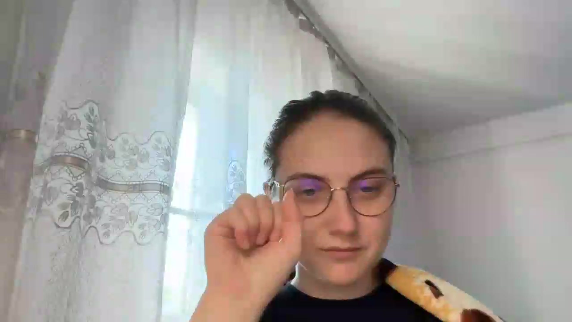 Gallery image thumbnail from ElaraCrimson's myfreecams stream on, 06/01/2026, 14:02 image 4 of 20