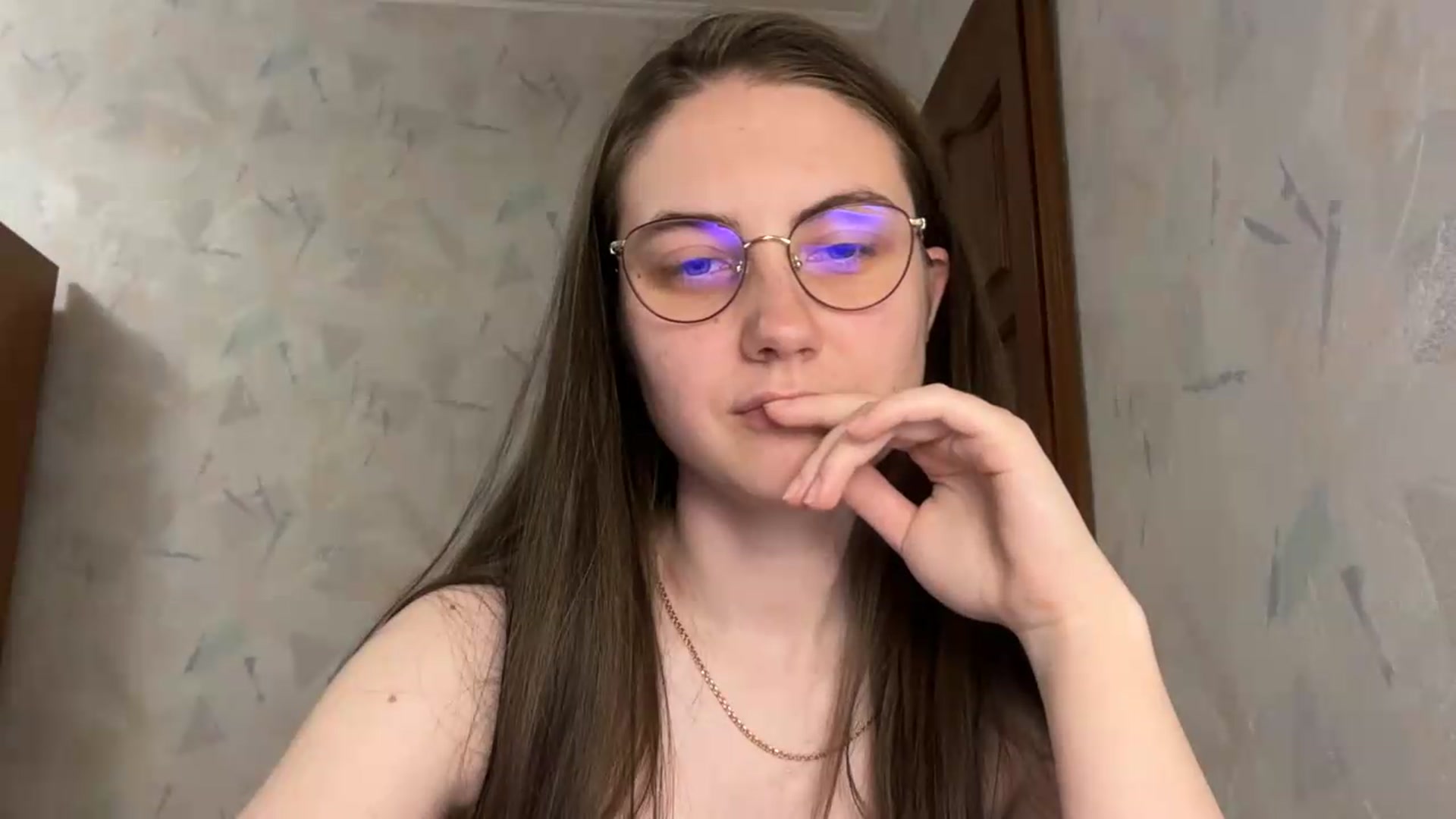 Gallery image thumbnail from ElaraCrimson's myfreecams stream on, 06/03/2026, 16:29 image 9 of 20