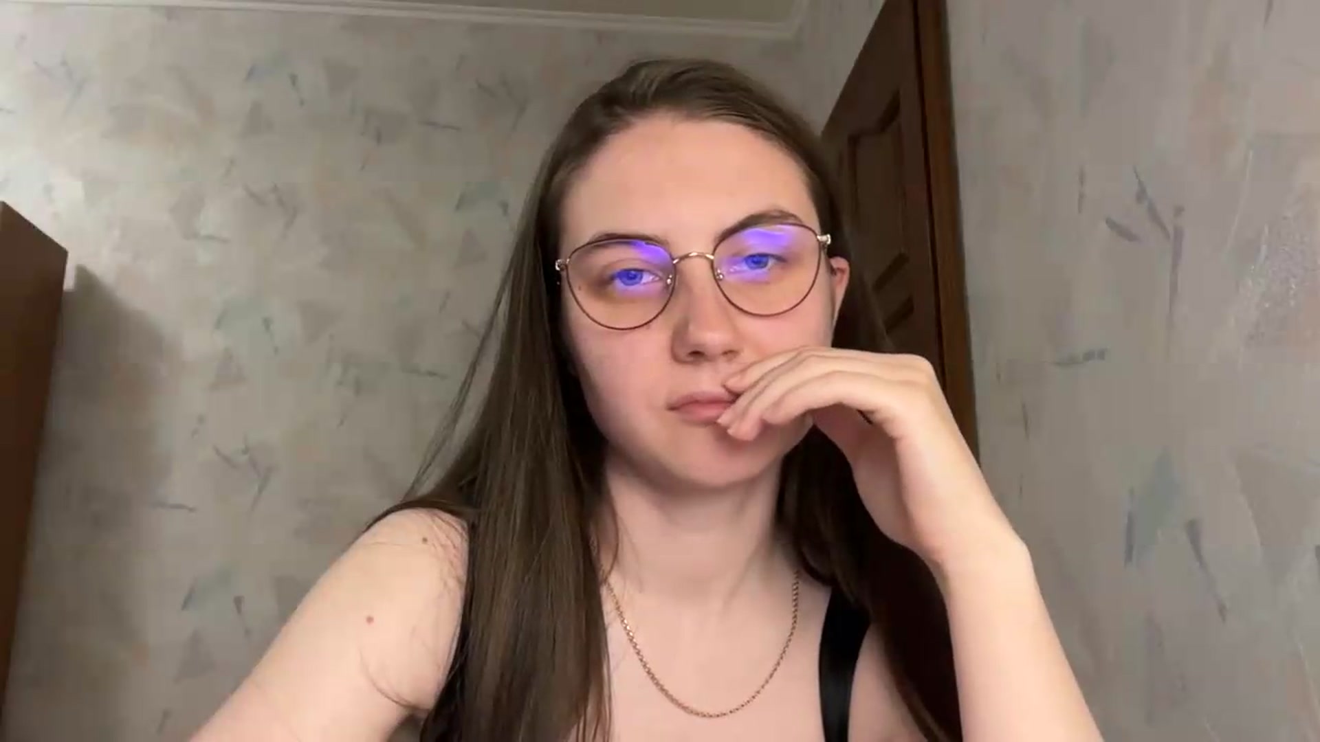Gallery image thumbnail from ElaraCrimson's myfreecams stream on, 06/03/2026, 16:29 image 8 of 20
