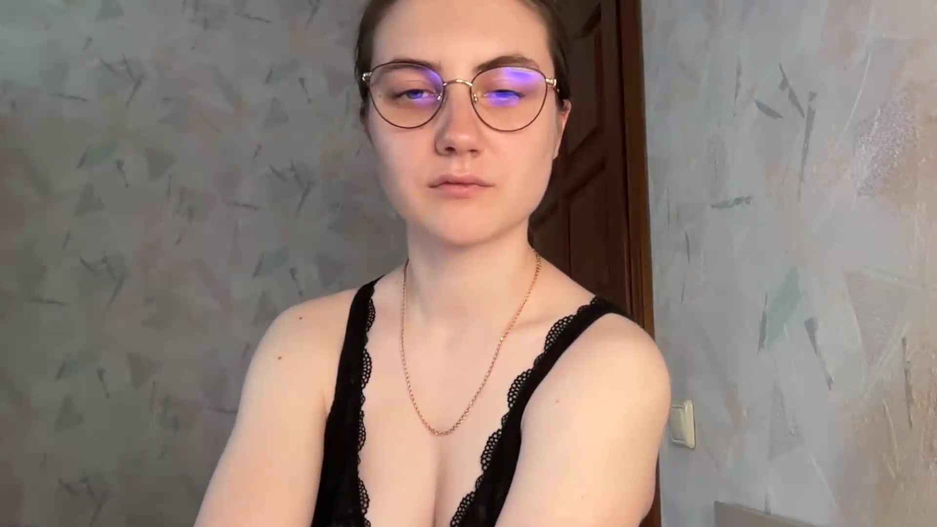 Gallery image thumbnail from ElaraCrimson's myfreecams stream on, 06/05/2026, 16:17 image 20 of 20