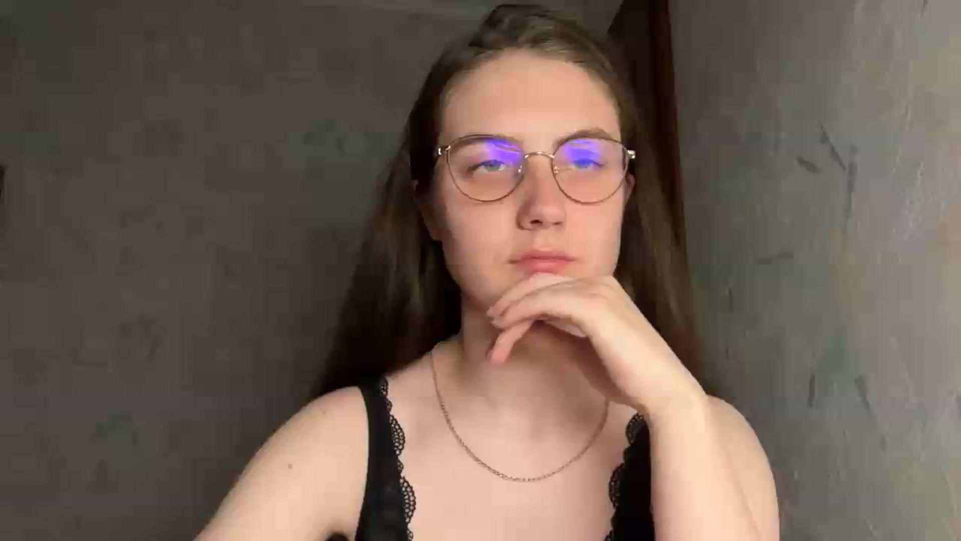 Gallery image thumbnail from ElaraCrimson's myfreecams stream on, 06/07/2026, 16:48 image 3 of 20