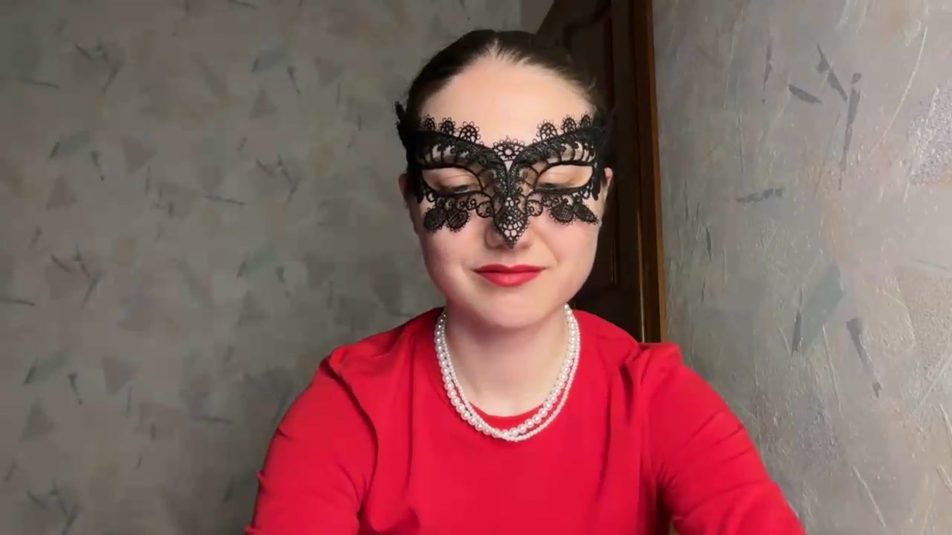 Gallery image thumbnail from ElaraCrimson's myfreecams stream on, 06/16/2026, 14:47 image 15 of 20