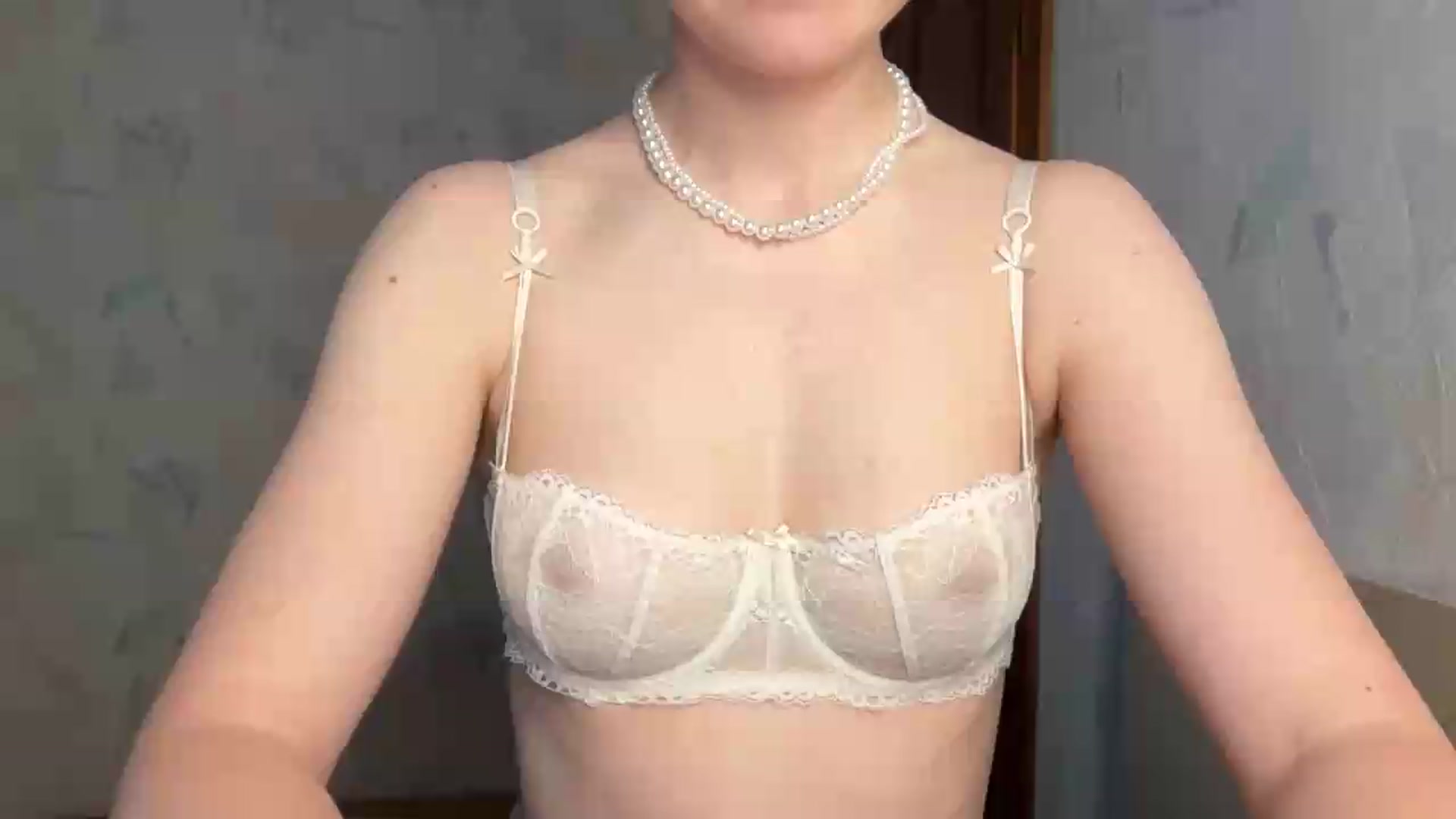 Gallery image thumbnail from ElaraCrimson's myfreecams stream on, 06/16/2026, 14:47 image 6 of 20