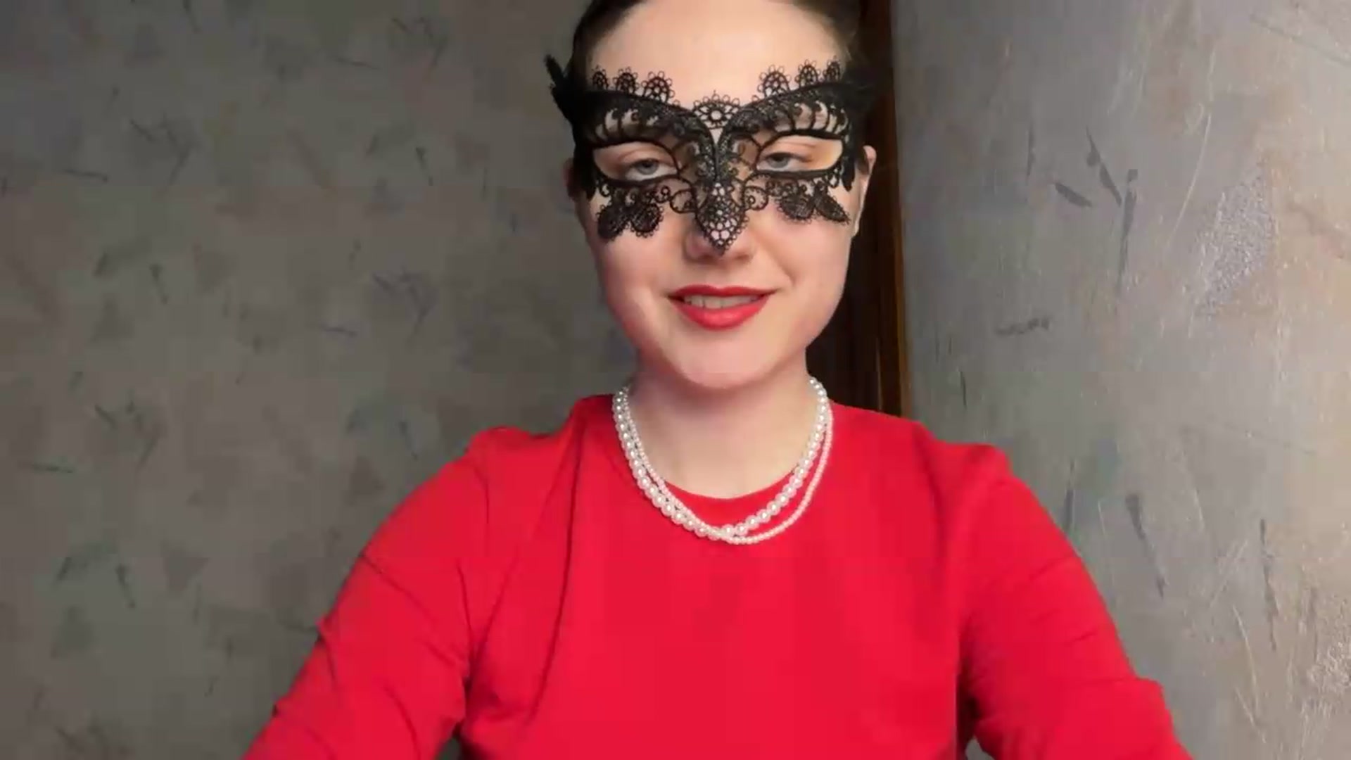 Gallery image thumbnail from ElaraCrimson's myfreecams stream on, 06/16/2026, 14:47 image 5 of 20