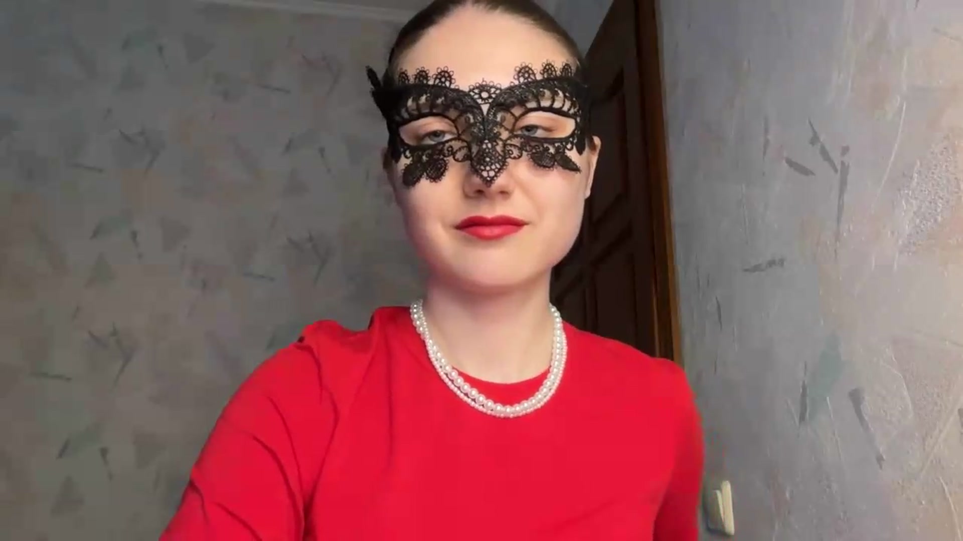 Gallery image thumbnail from ElaraCrimson's myfreecams stream on, 06/16/2026, 14:47 image 3 of 20