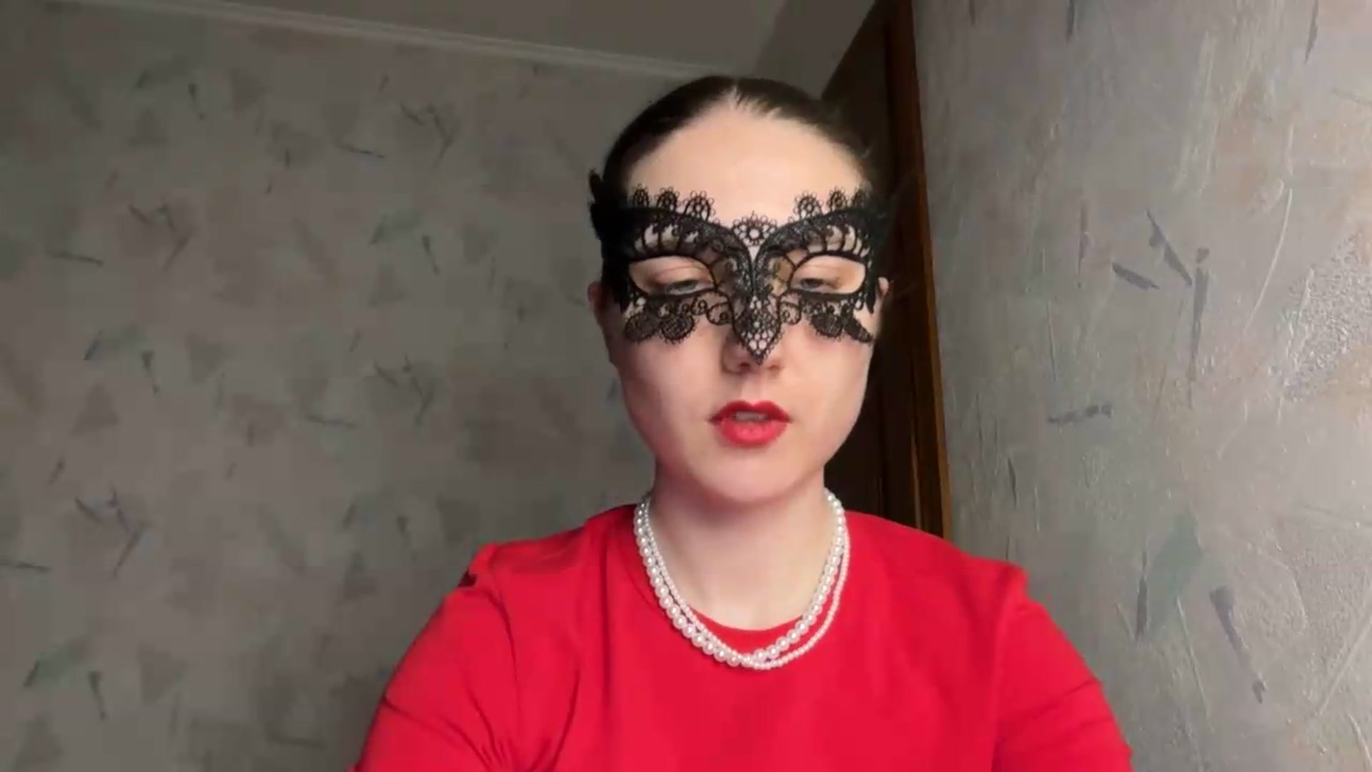 Gallery image thumbnail from ElaraCrimson's myfreecams stream on, 06/16/2026, 14:47 image 17 of 20