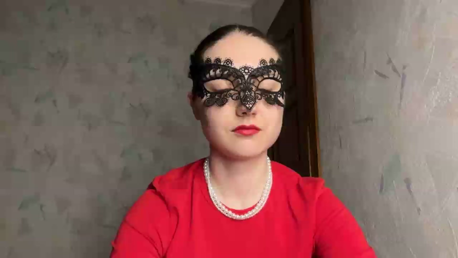 Gallery image thumbnail from ElaraCrimson's myfreecams stream on, 06/16/2026, 14:47 image 18 of 20