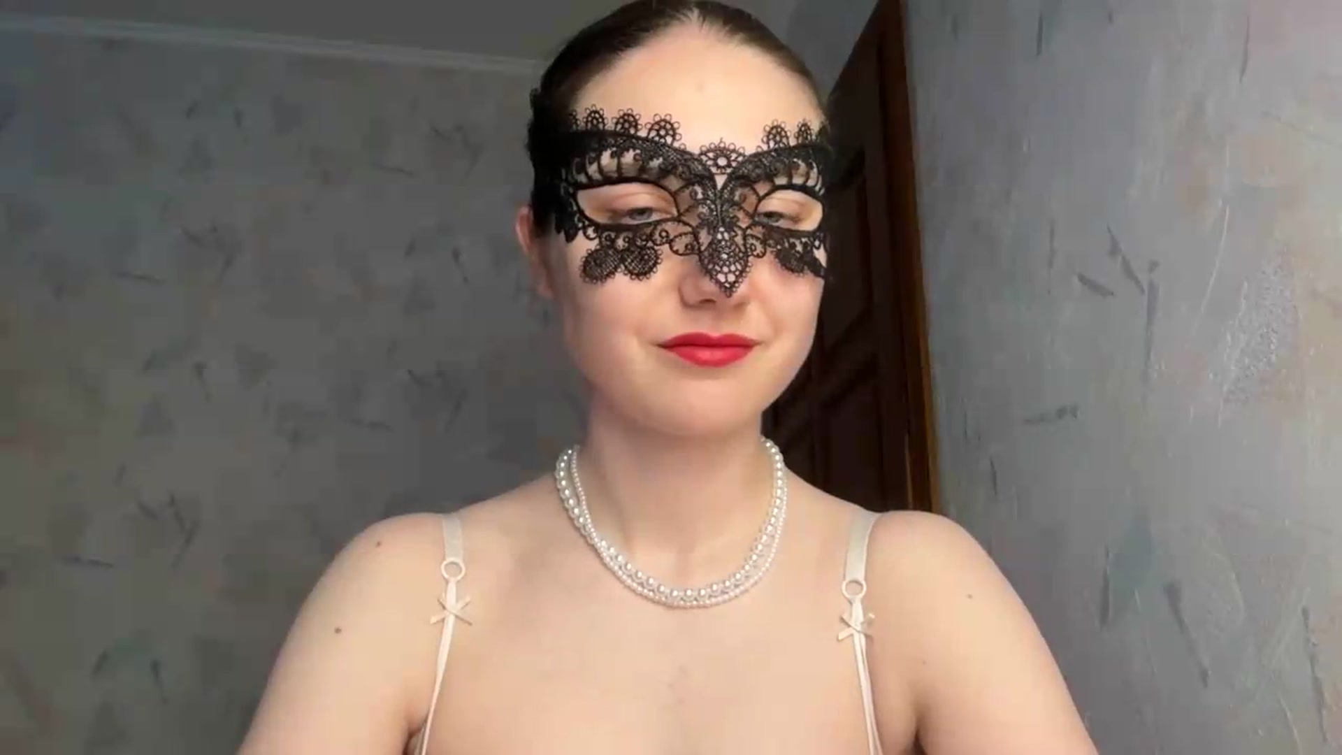 Gallery image thumbnail from ElaraCrimson's myfreecams stream on, 06/16/2026, 14:47 image 9 of 20