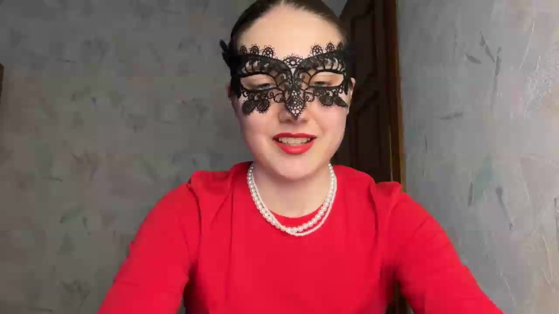 Gallery image thumbnail from ElaraCrimson's myfreecams stream on, 06/16/2026, 14:47 image 1 of 20