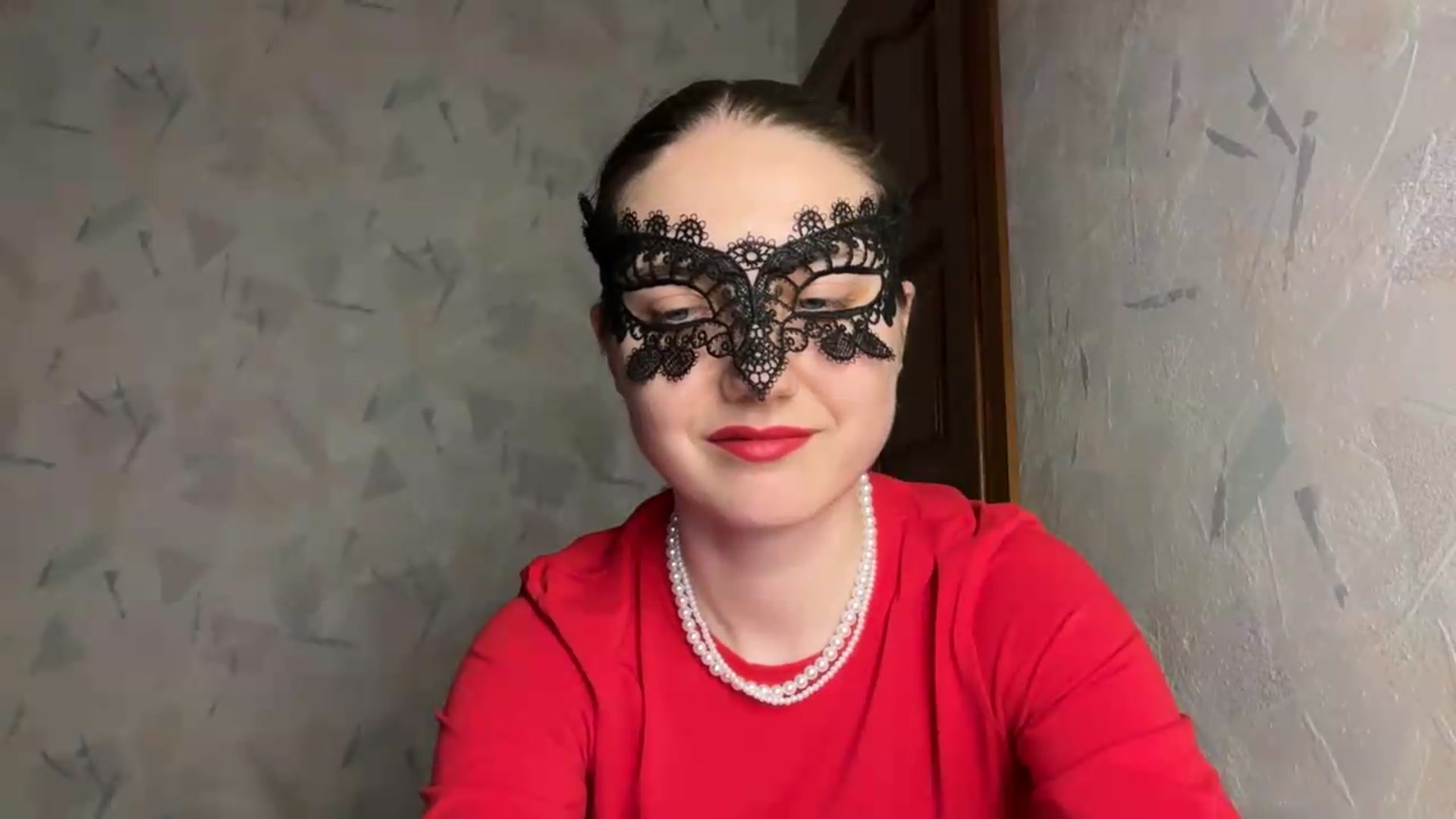 Gallery image thumbnail from ElaraCrimson's myfreecams stream on, 06/16/2026, 14:47 image 14 of 20
