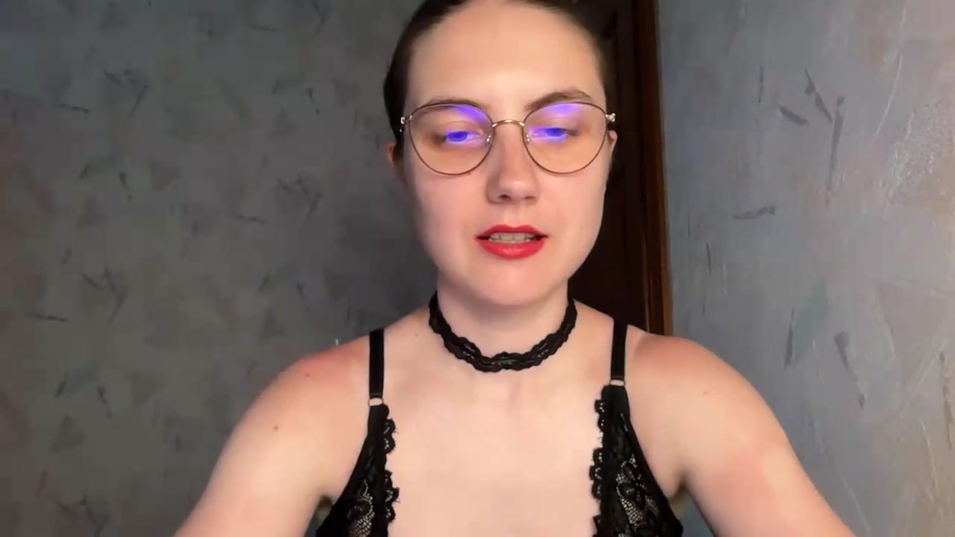 Gallery image thumbnail from ElaraCrimson's myfreecams stream on, 06/29/2026, 11:11 image 11 of 20