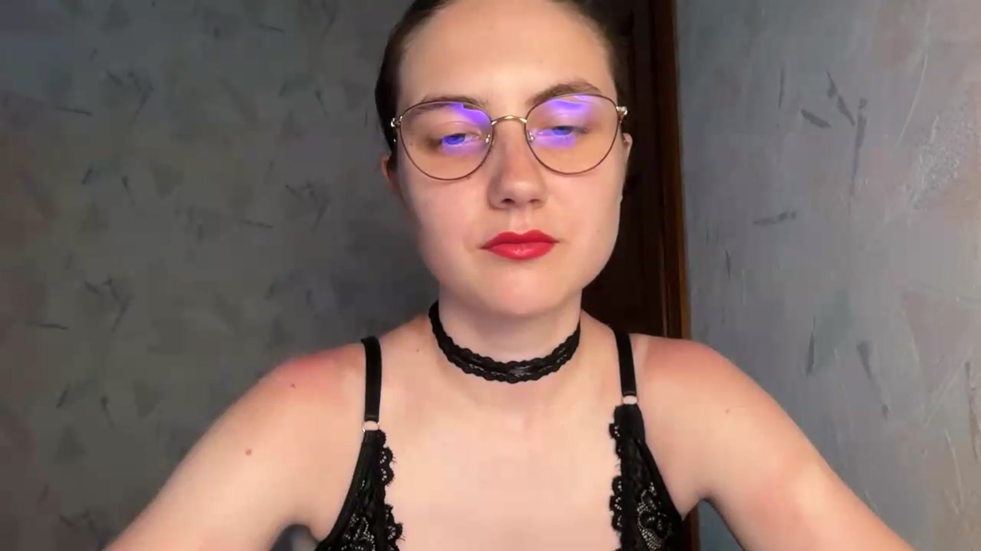 Gallery image thumbnail from ElaraCrimson's myfreecams stream on, 06/29/2026, 11:11 image 13 of 20