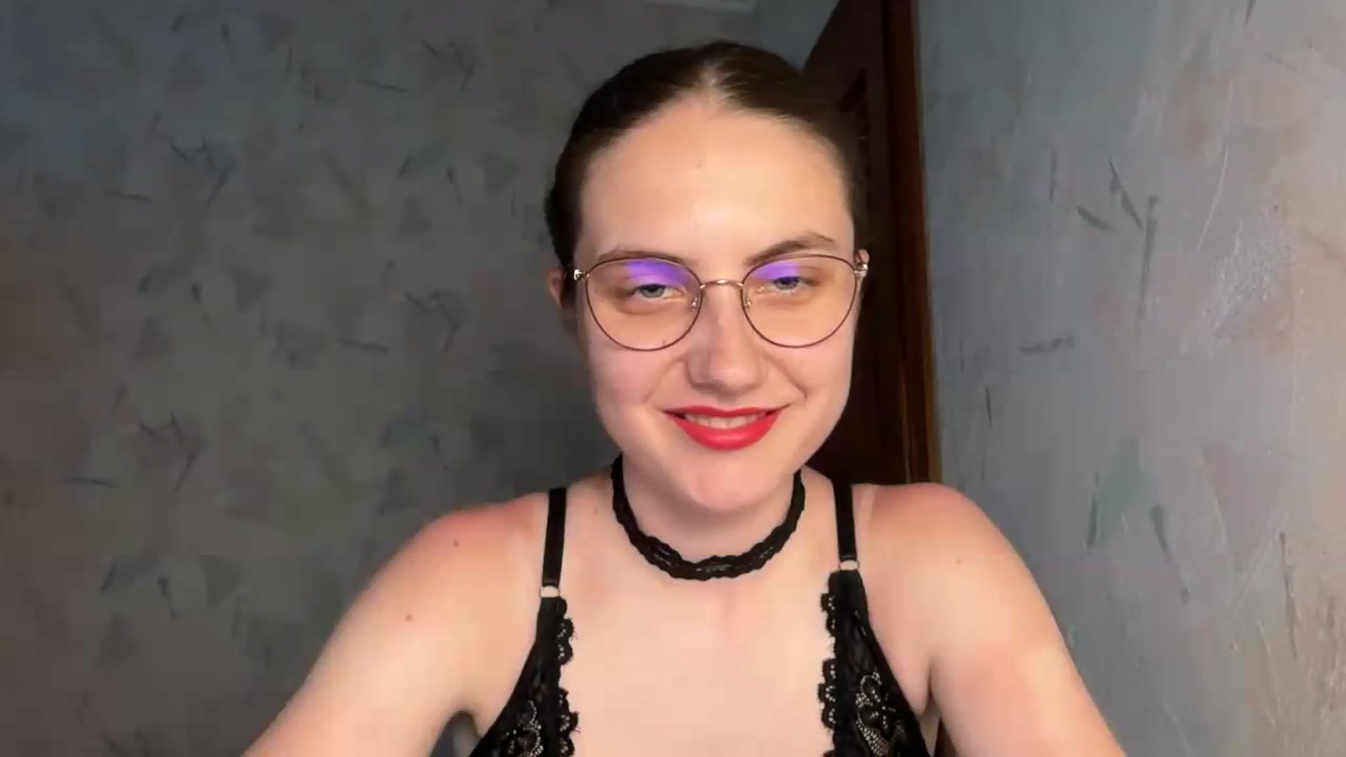 Gallery image thumbnail from ElaraCrimson's myfreecams stream on, 06/29/2026, 11:11 image 5 of 20