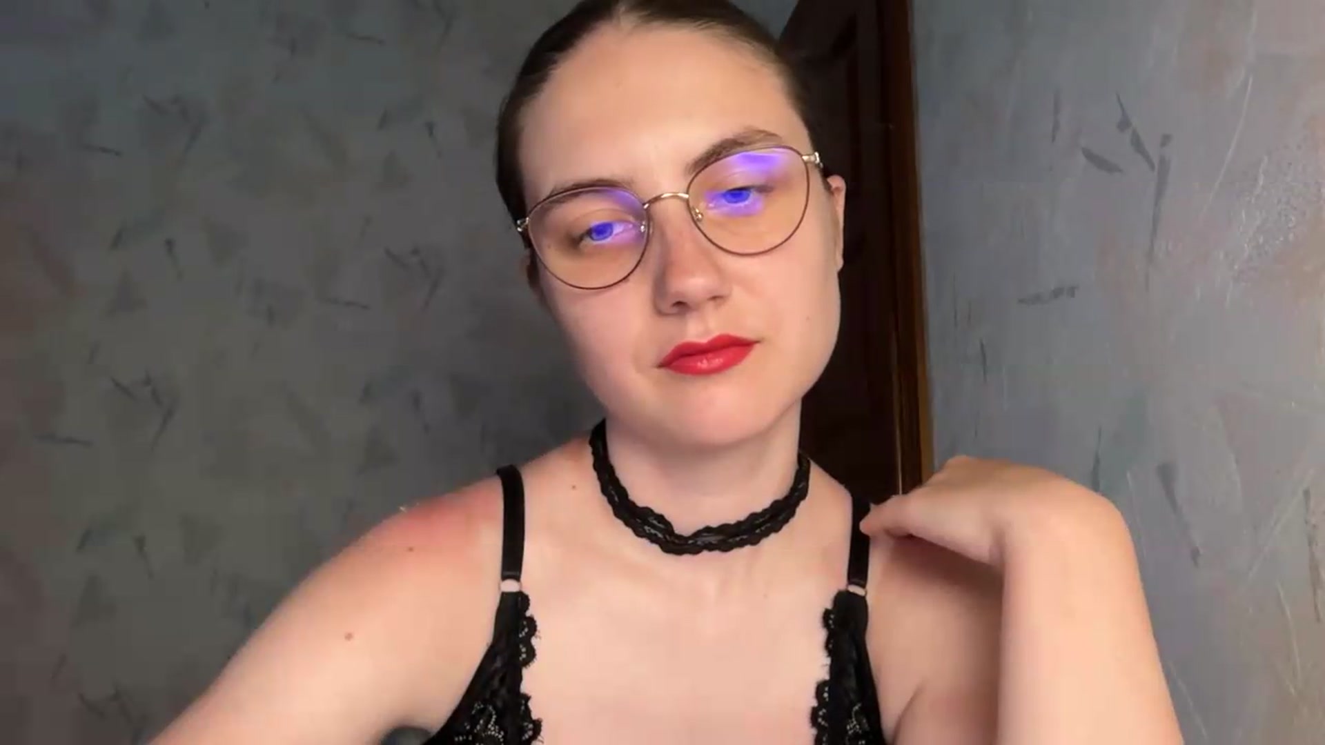 Gallery image thumbnail from ElaraCrimson's myfreecams stream on, 06/29/2026, 11:11 image 12 of 20