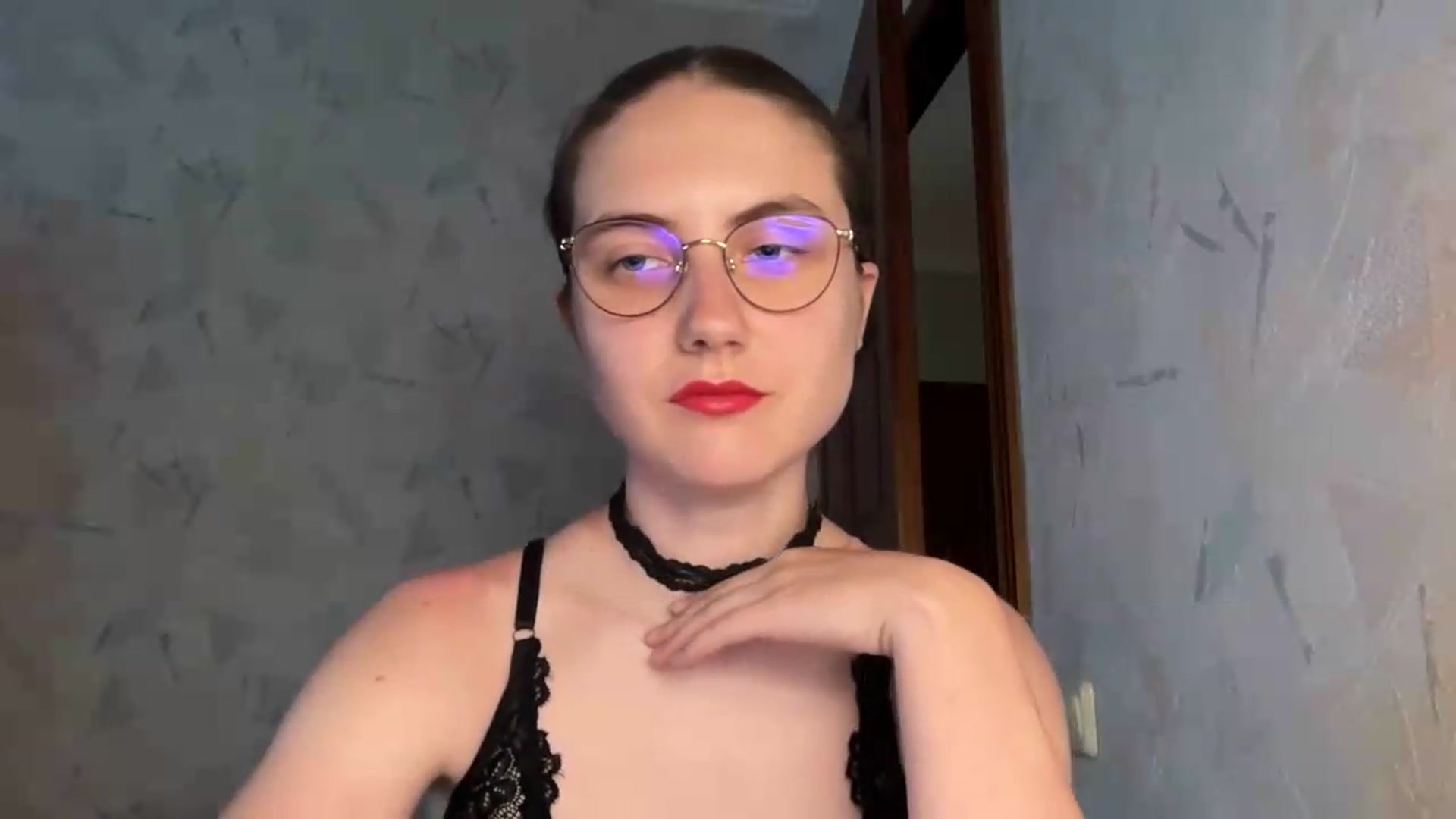 Gallery image thumbnail from ElaraCrimson's myfreecams stream on, 06/29/2026, 11:58 image 6 of 20