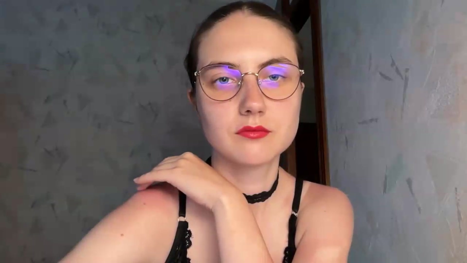 Gallery image thumbnail from ElaraCrimson's myfreecams stream on, 06/29/2026, 11:58 image 3 of 20
