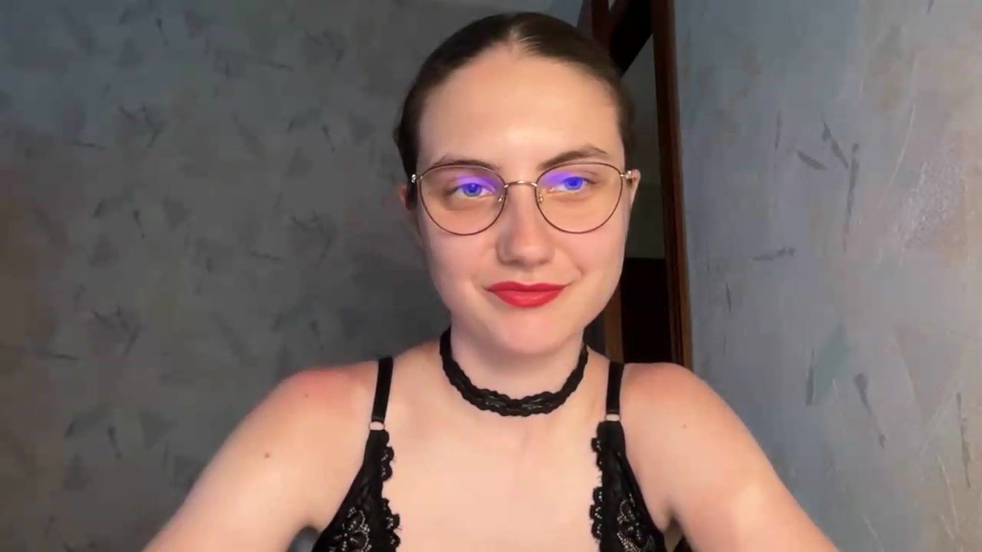 Gallery image thumbnail from ElaraCrimson's myfreecams stream on, 06/29/2026, 11:58 image 12 of 20