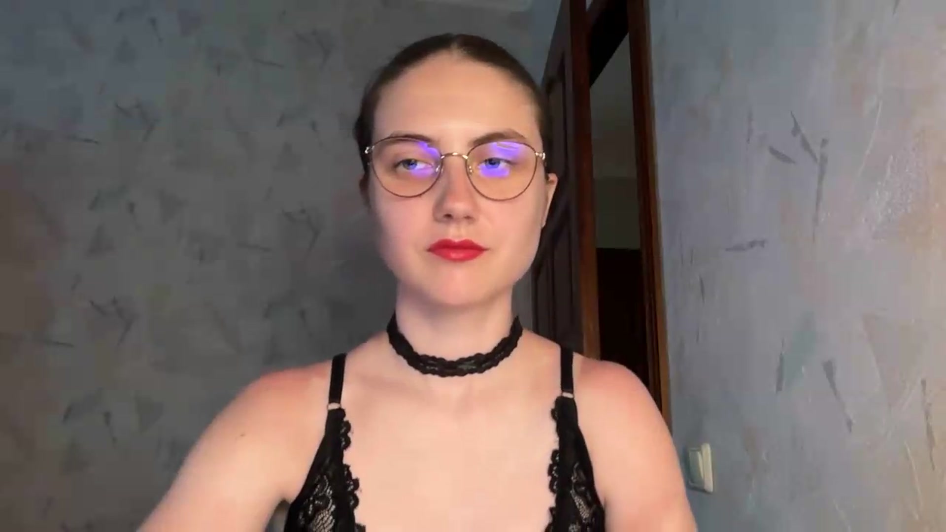 Gallery image thumbnail from ElaraCrimson's myfreecams stream on, 06/29/2026, 11:58 image 14 of 20