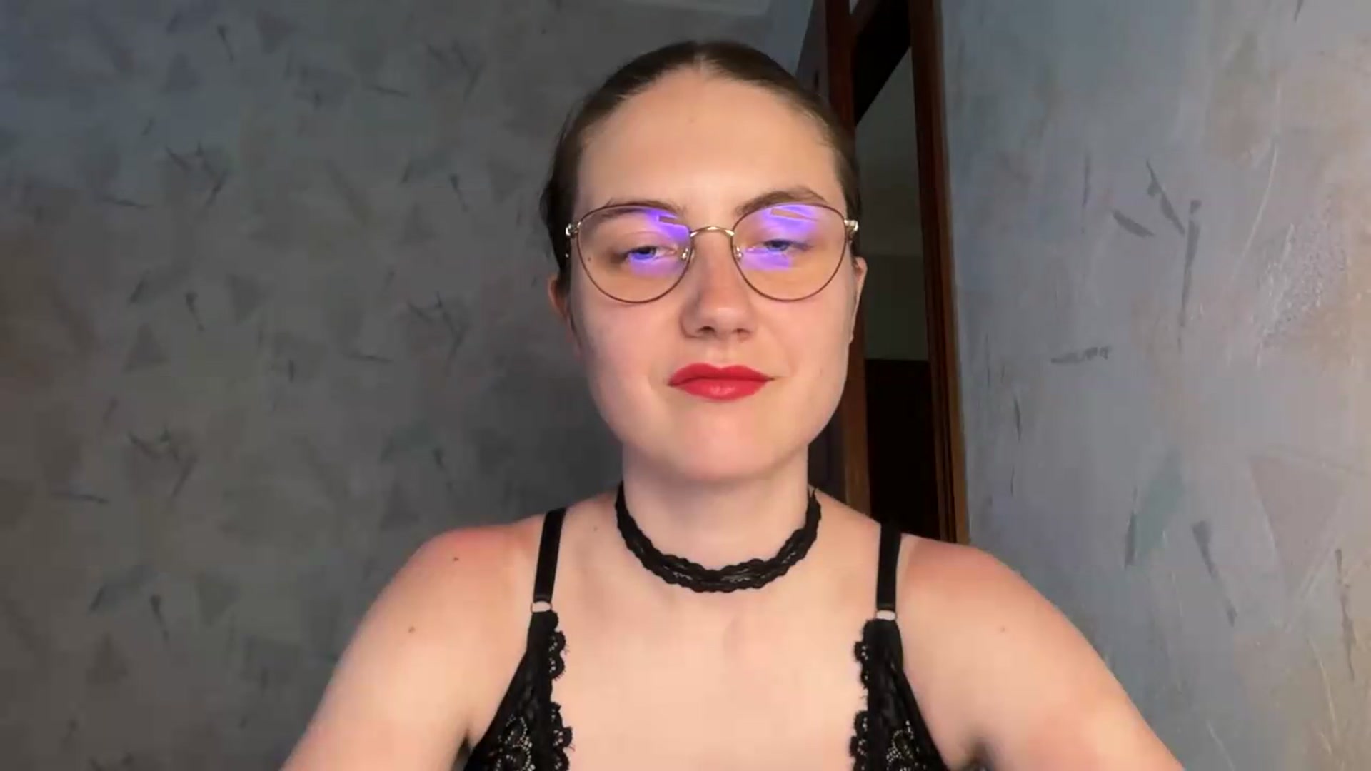Gallery image thumbnail from ElaraCrimson's myfreecams stream on, 06/29/2026, 11:58 image 10 of 20