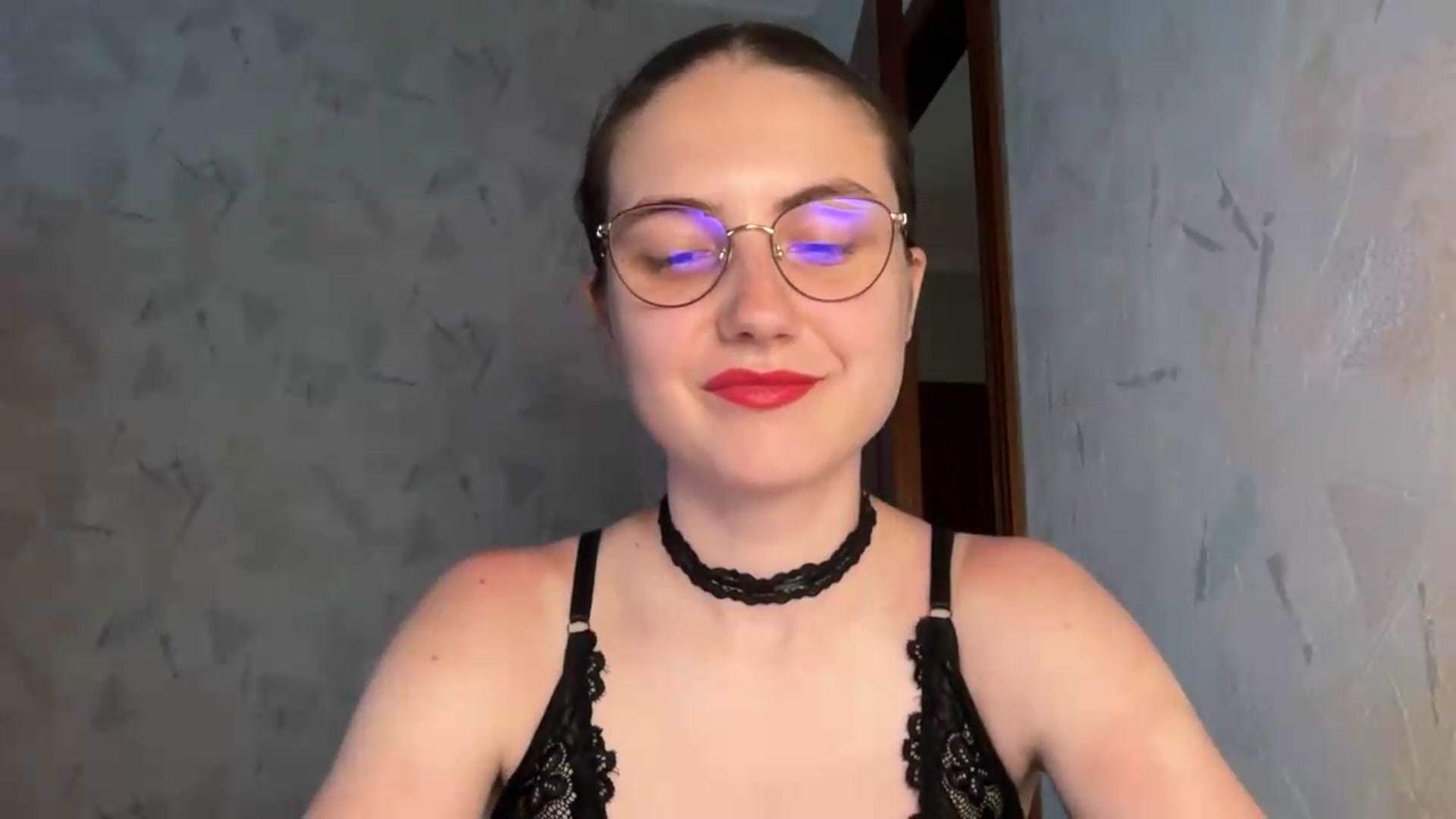 Gallery image thumbnail from ElaraCrimson's myfreecams stream on, 06/29/2026, 11:58 image 7 of 20