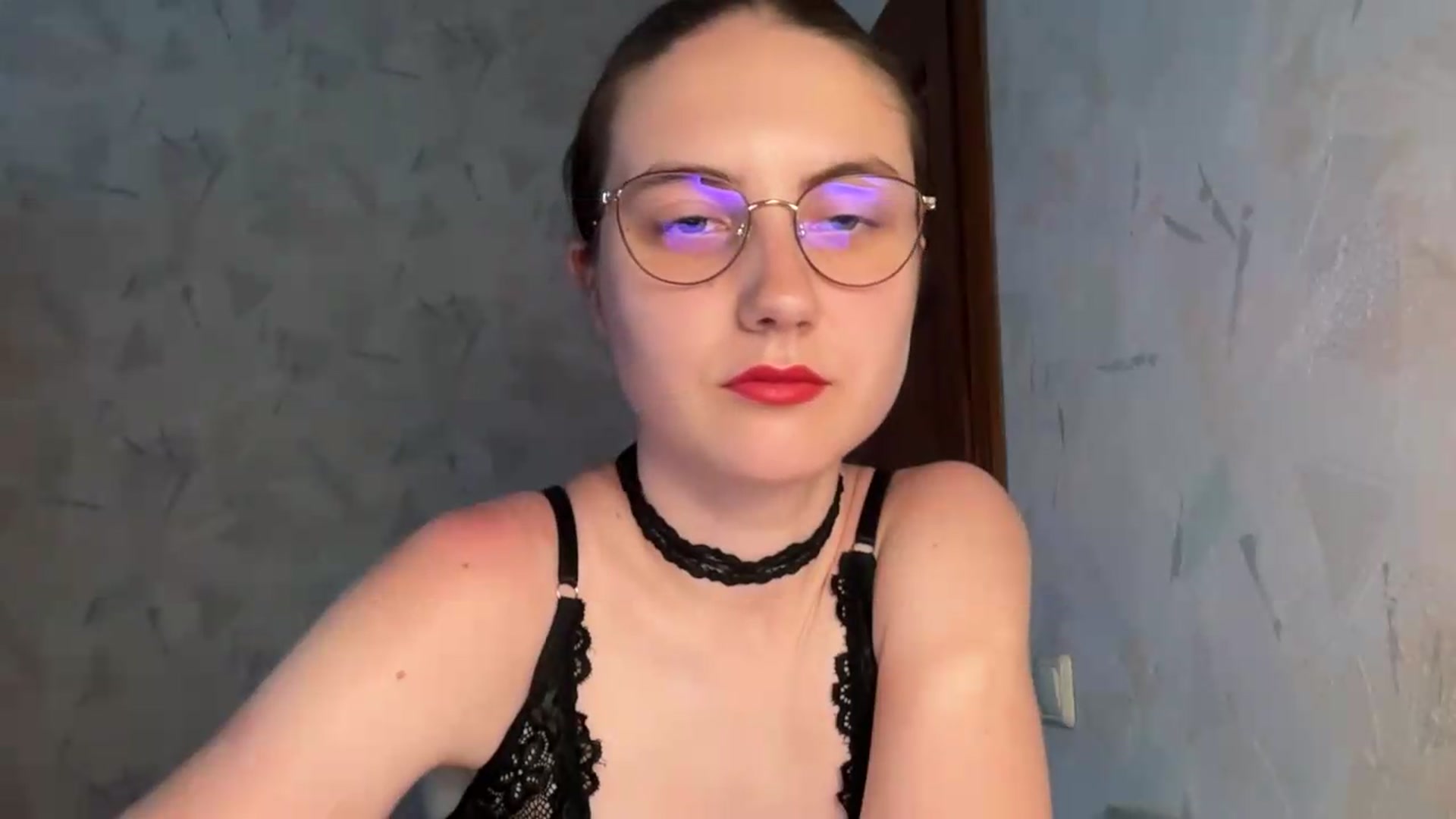 Gallery image thumbnail from ElaraCrimson's myfreecams stream on, 06/29/2026, 12:48 image 18 of 20