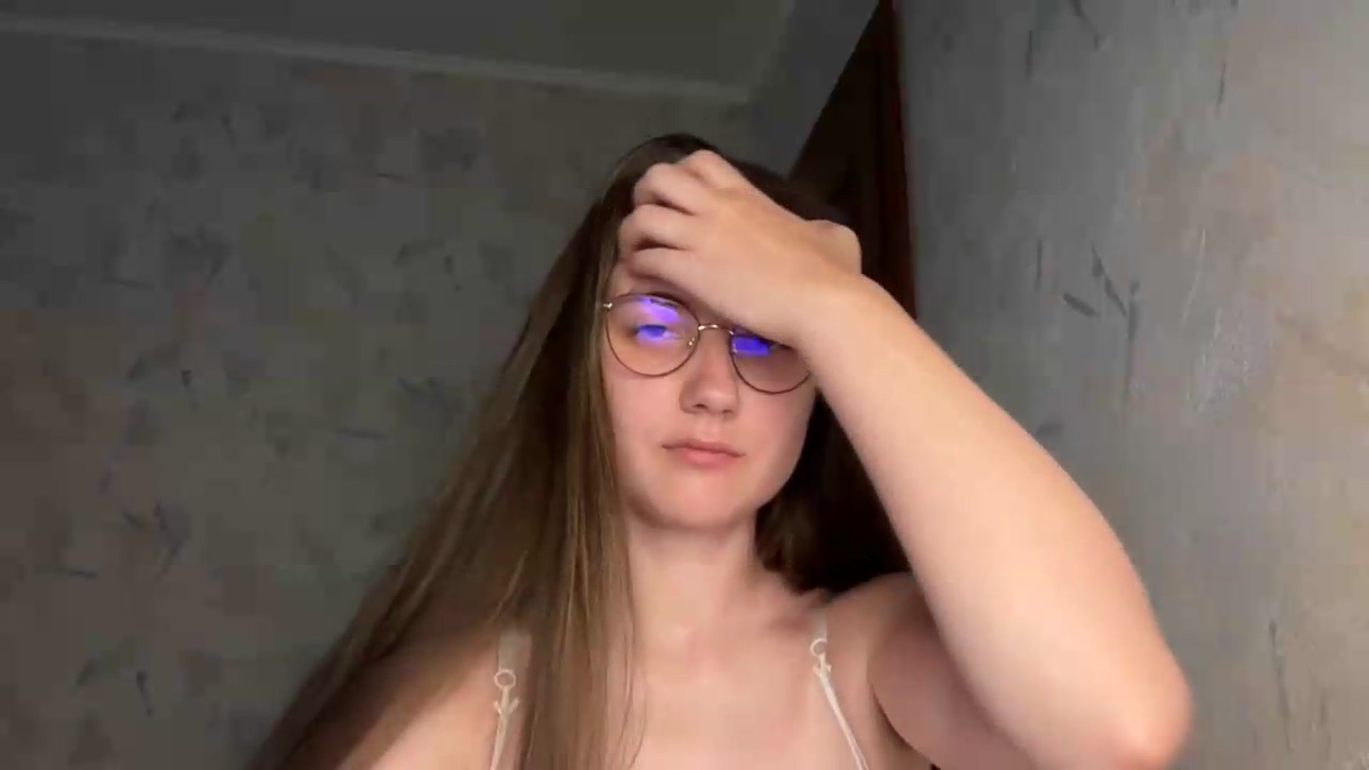 Gallery image thumbnail from ElaraCrimson's myfreecams stream on, 06/29/2026, 16:33 image 16 of 20