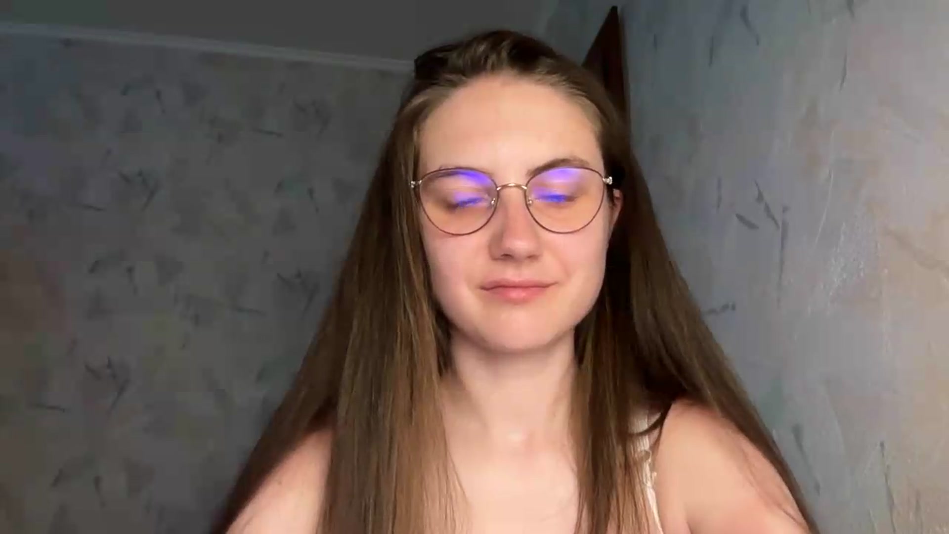 Gallery image thumbnail from ElaraCrimson's myfreecams stream on, 06/29/2026, 16:33 image 10 of 20