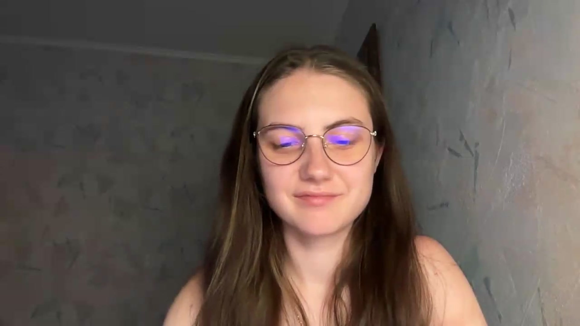 Gallery image thumbnail from ElaraCrimson's myfreecams stream on, 07/03/2026, 17:49 image 4 of 20