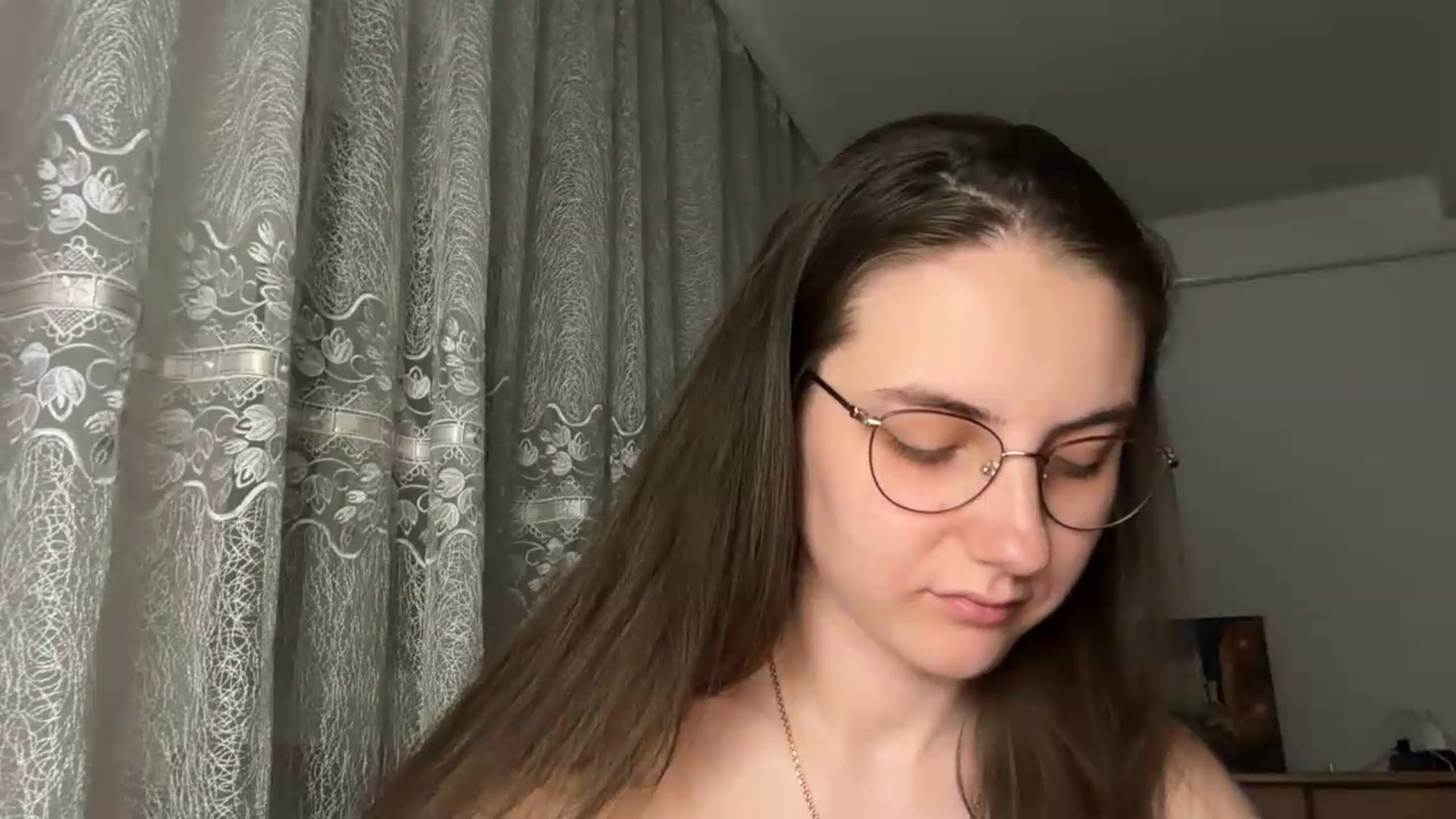 Gallery image thumbnail from ElaraCrimson's myfreecams stream on, 07/08/2026, 21:18 image 10 of 20