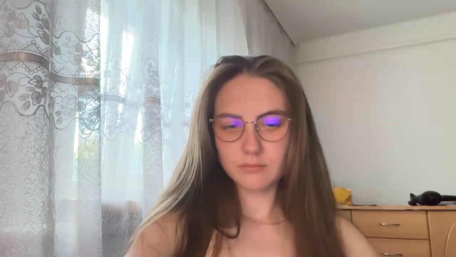 Gallery image thumbnail from ElaraCrimson's myfreecams stream on, 07/11/2026, 15:39 image 3 of 20
