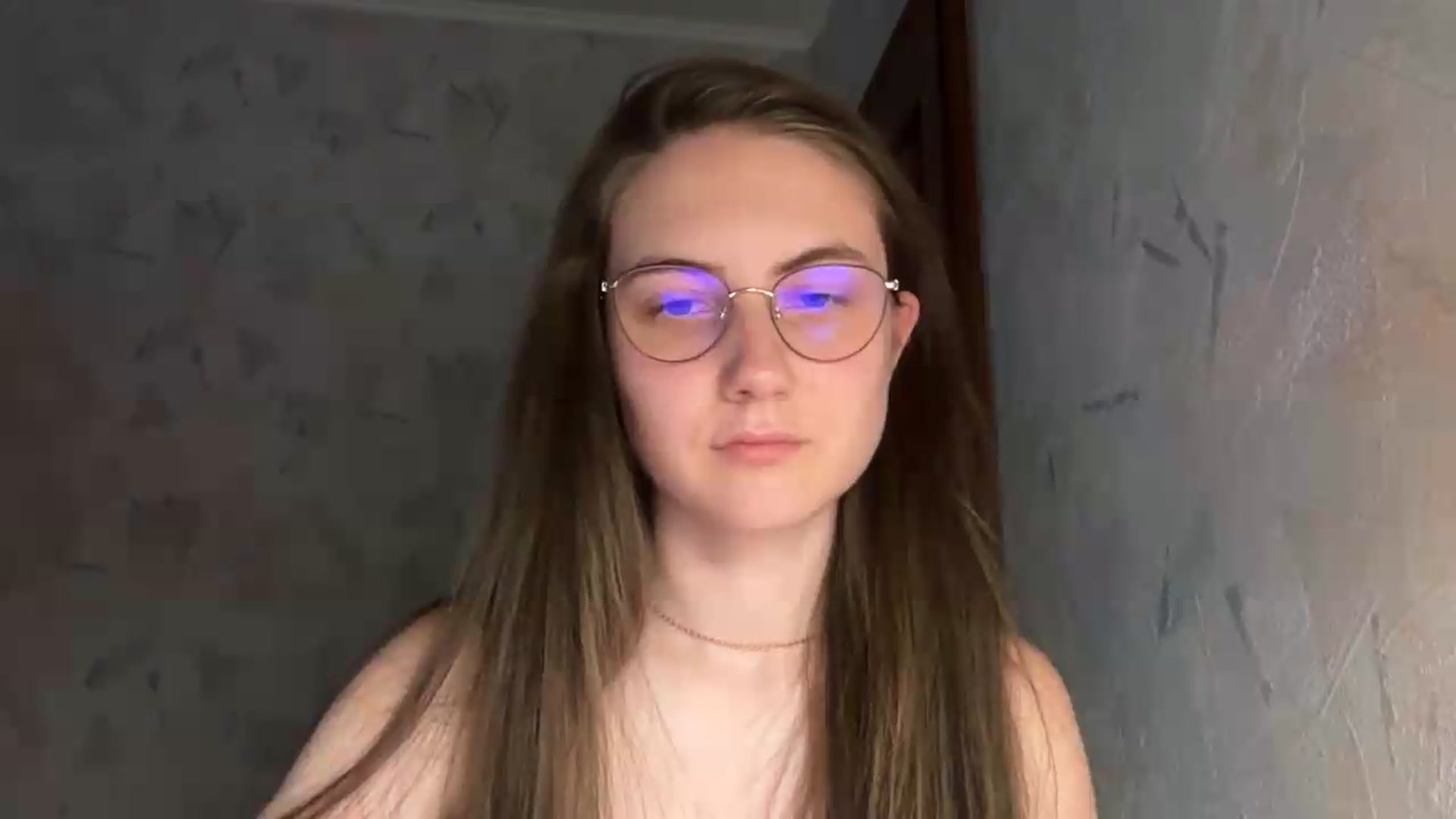 Gallery image thumbnail from ElaraCrimson's myfreecams stream on, 07/16/2026, 16:52 image 18 of 20