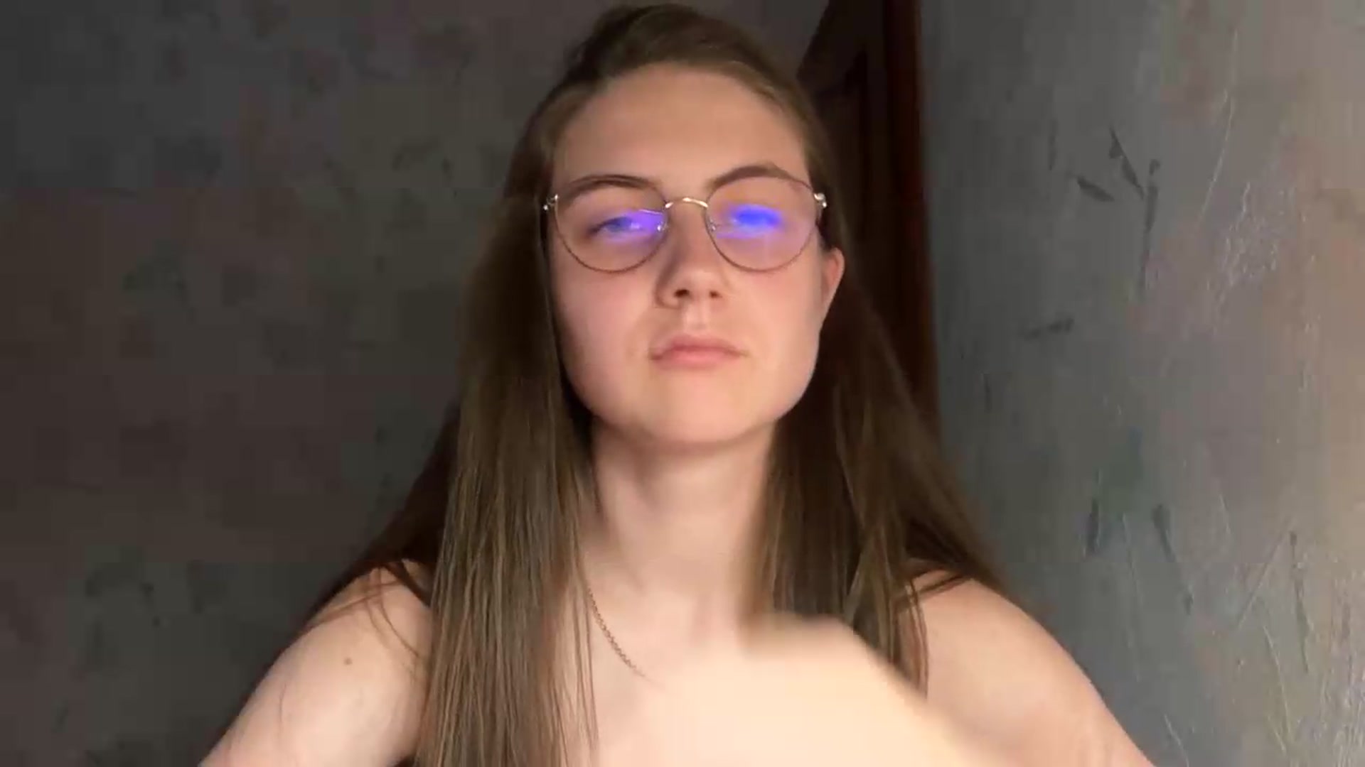 Gallery image thumbnail from ElaraCrimson's myfreecams stream on, 07/16/2026, 17:19 image 4 of 20
