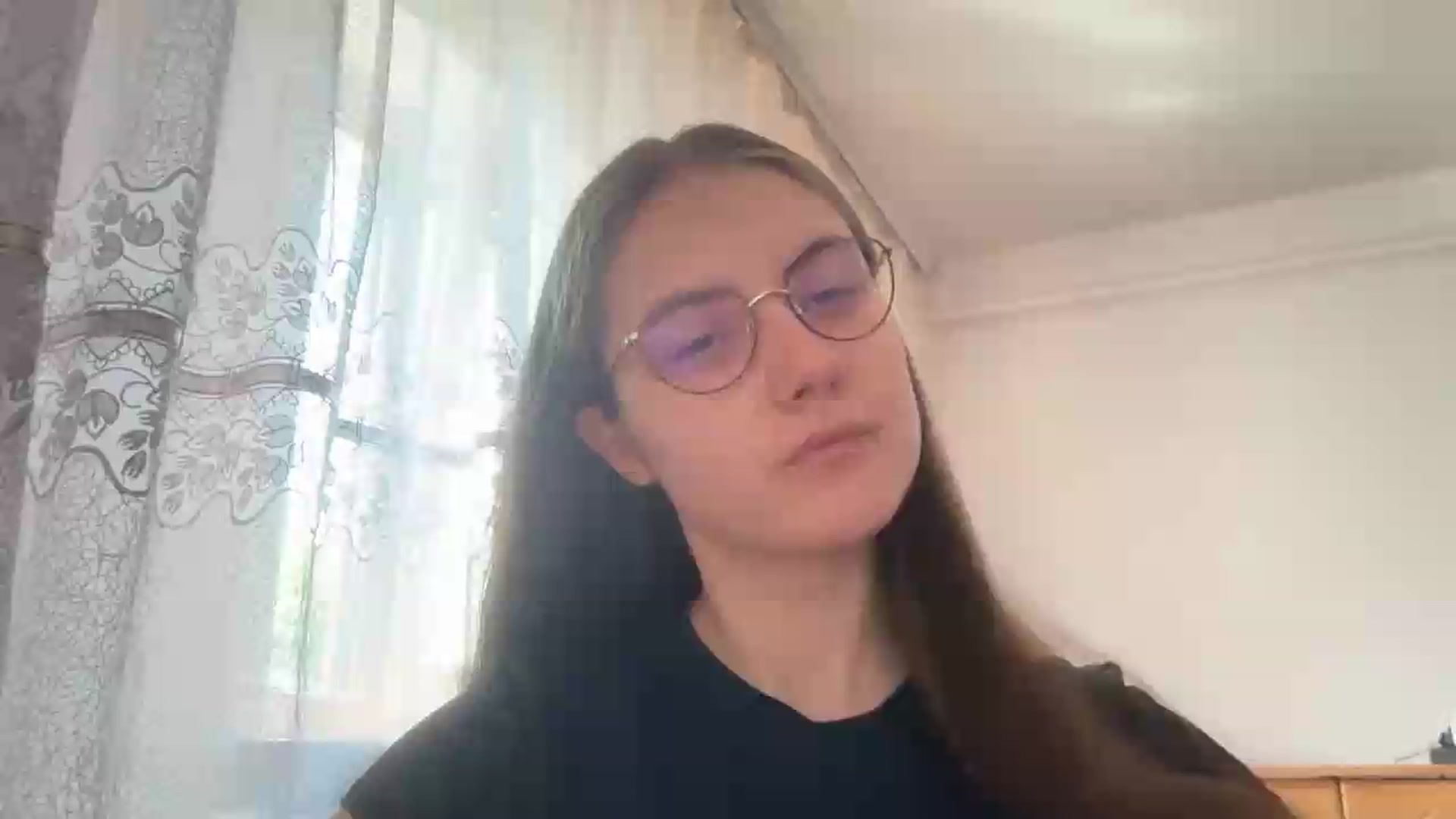 Gallery image thumbnail from ElaraCrimson's myfreecams stream on, 07/27/2026, 08:37 image 1 of 20