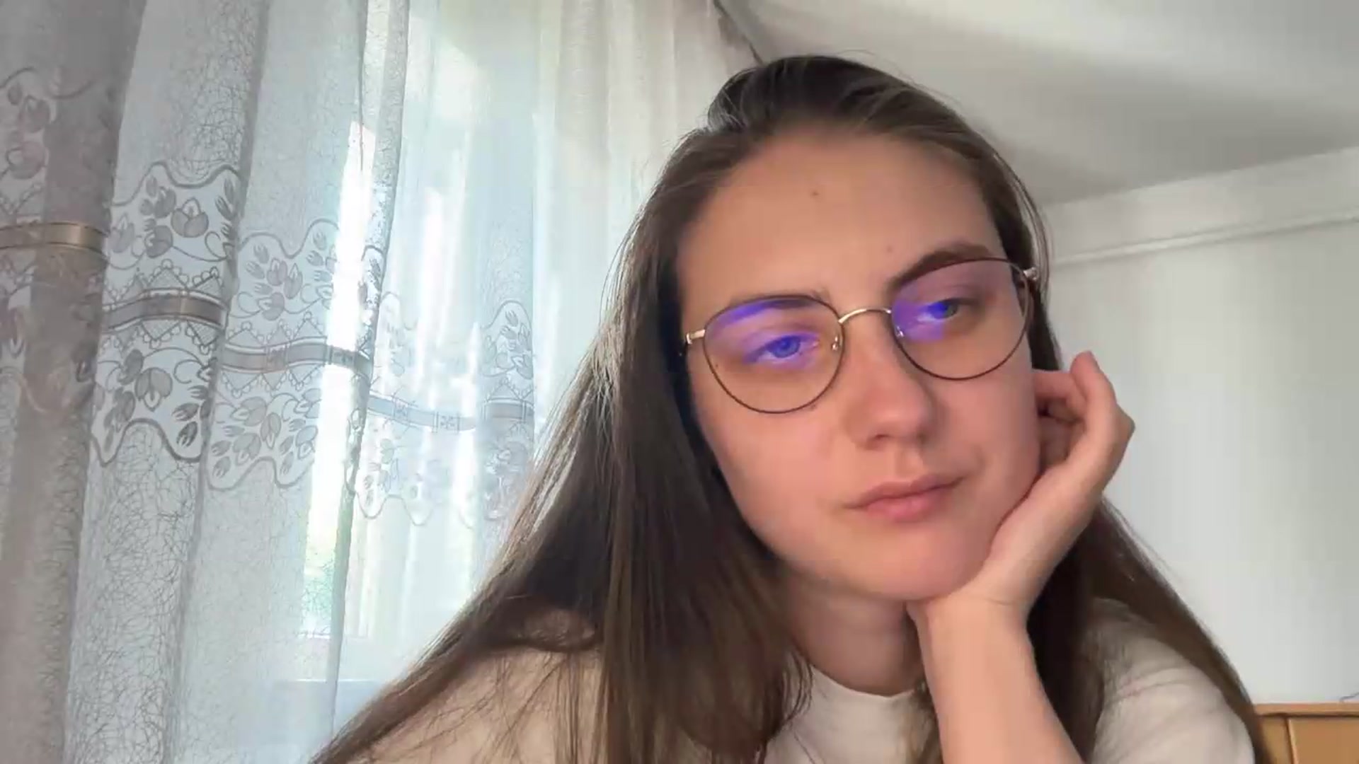 Gallery image thumbnail from ElaraCrimson's myfreecams stream on, 07/27/2026, 13:53 image 14 of 20