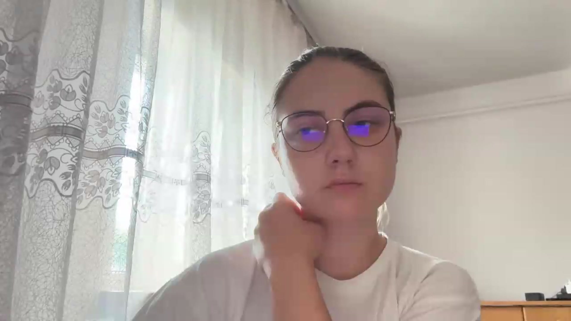 Gallery image thumbnail from ElaraCrimson's myfreecams stream on, 07/28/2026, 11:48 image 3 of 20