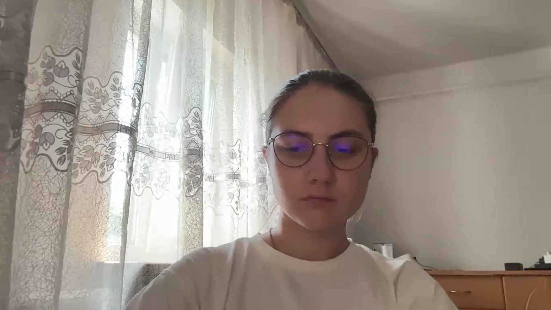 Gallery image thumbnail from ElaraCrimson's myfreecams stream on, 07/28/2026, 11:48 image 17 of 20