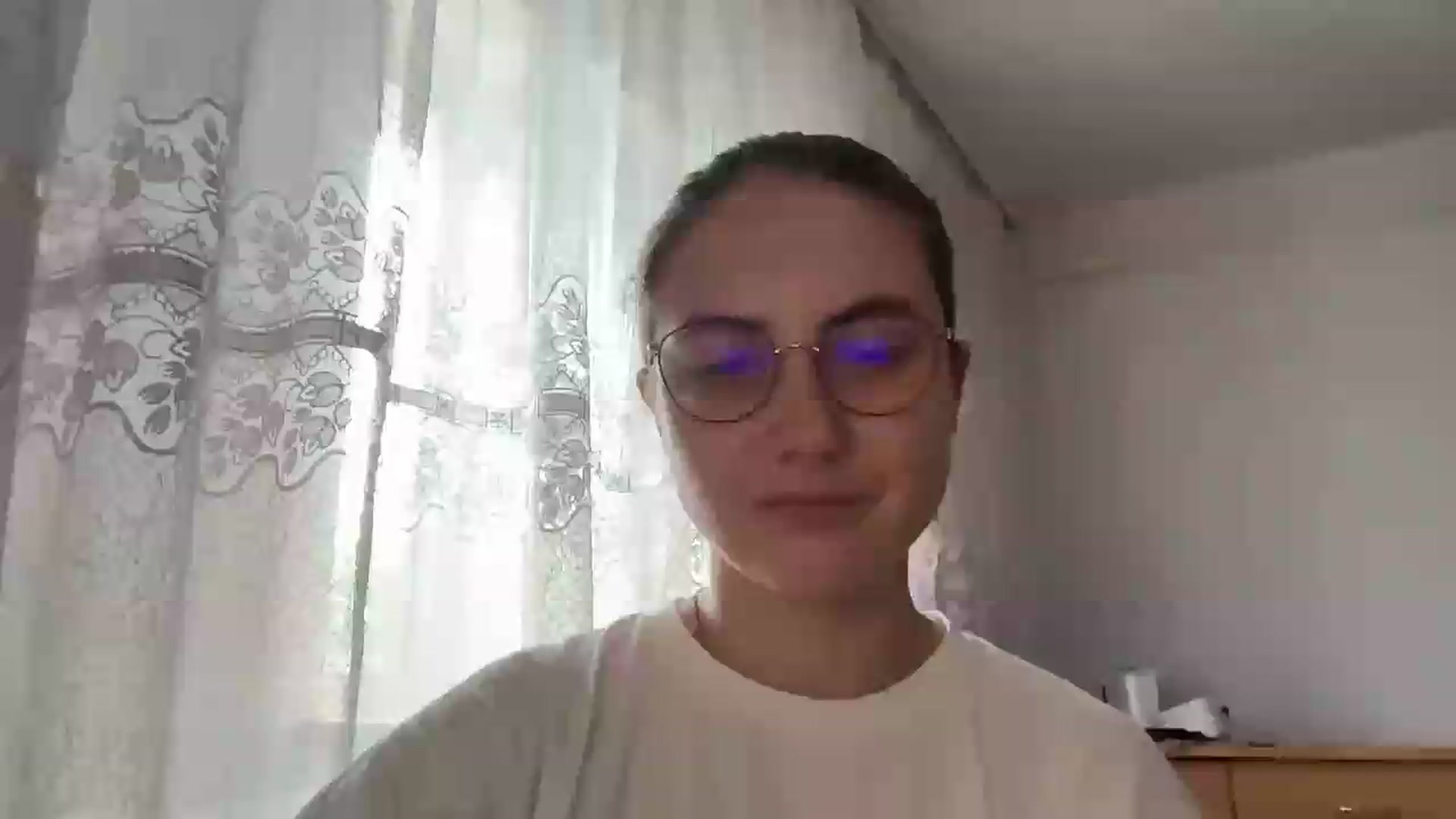 Gallery image thumbnail from ElaraCrimson's myfreecams stream on, 07/28/2026, 12:11 image 9 of 20