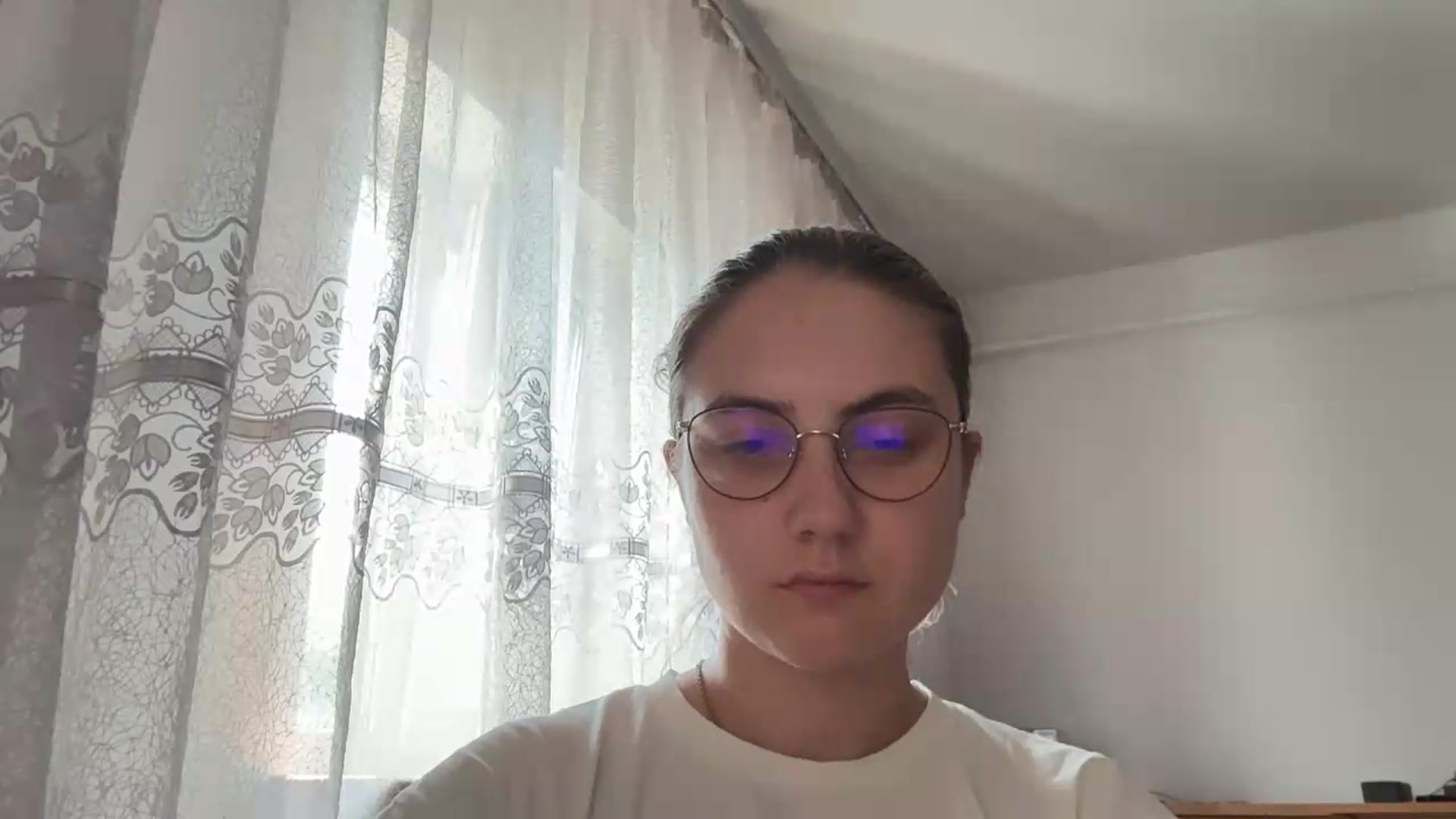 Gallery image thumbnail from ElaraCrimson's myfreecams stream on, 07/28/2026, 12:11 image 3 of 20