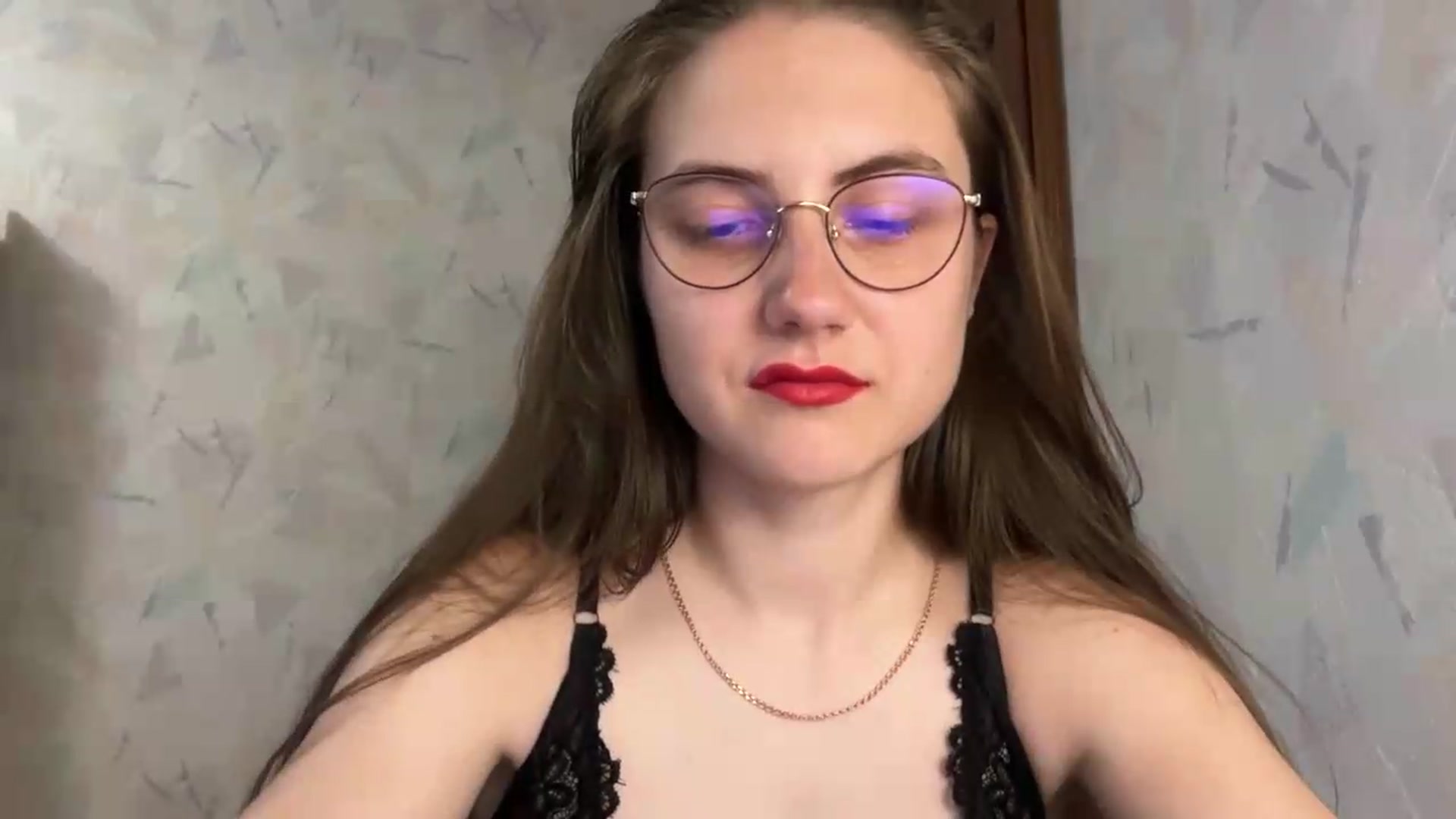 Gallery image thumbnail from ElaraCrimson's myfreecams stream on, 08/05/2026, 14:28 image 15 of 20