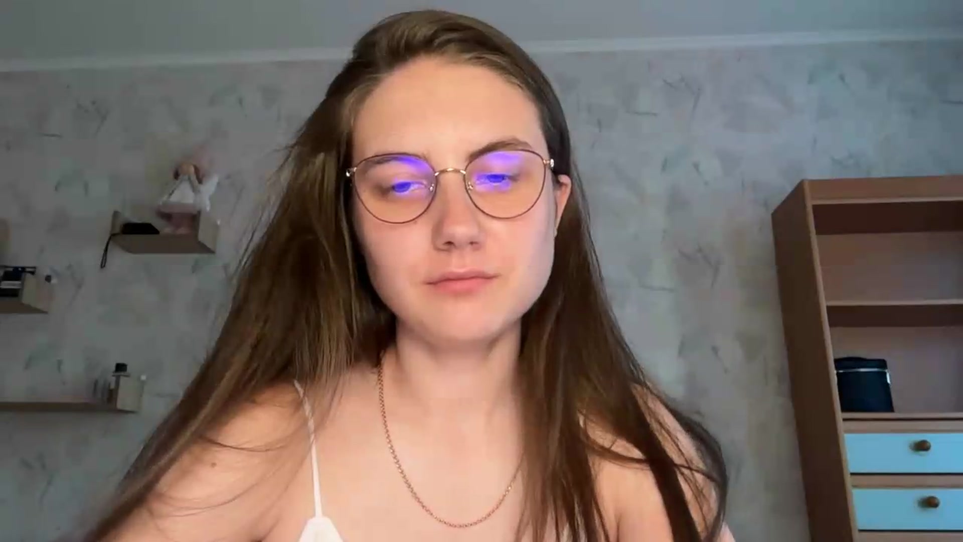 Gallery image thumbnail from ElaraCrimson's myfreecams stream on, 08/06/2026, 15:19 image 17 of 20