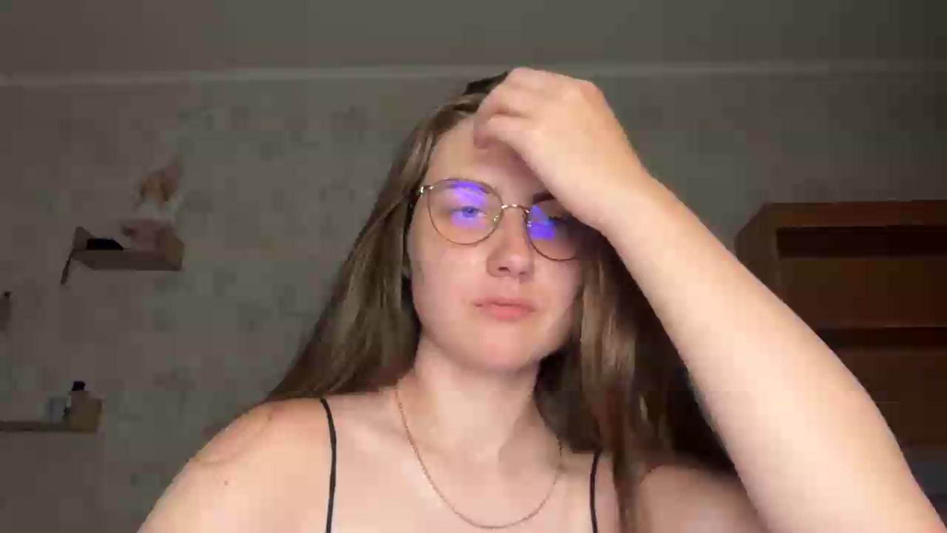 Gallery image thumbnail from ElaraCrimson's myfreecams stream on, 08/06/2026, 18:12 image 1 of 20